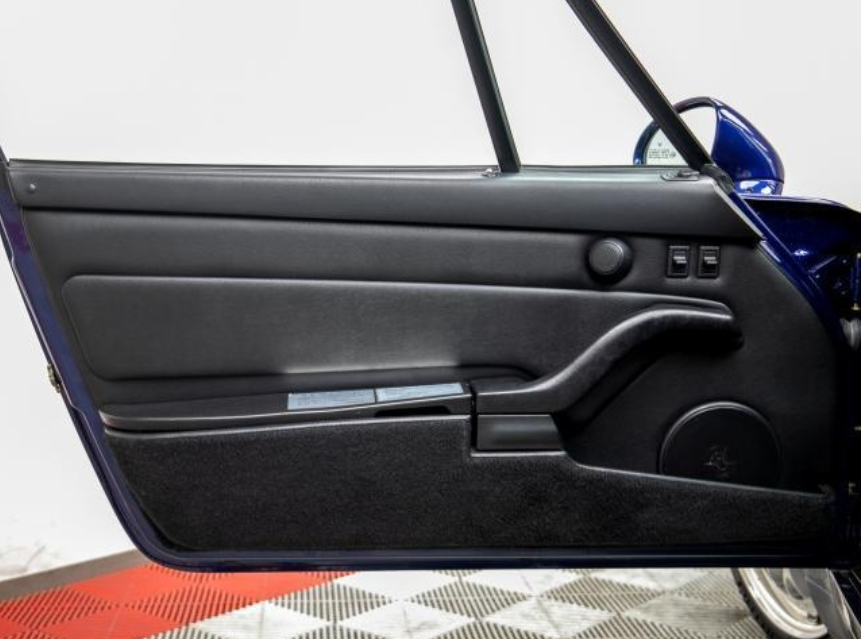 1996 Porsche 911 Carrera — Photo 13 / 16