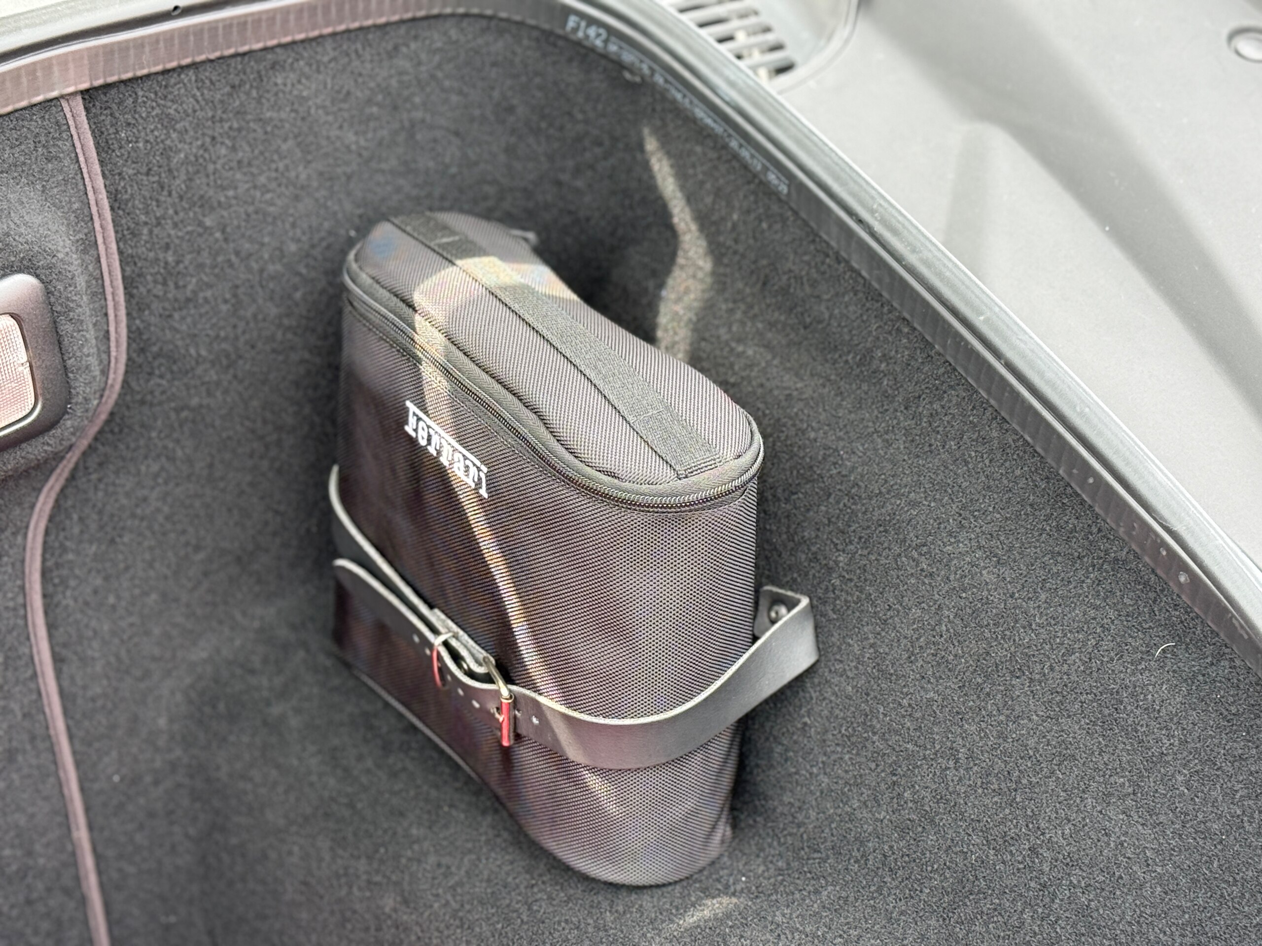 2014 Ferrari 458 Italia F1 DCT — Photo 35 / 52