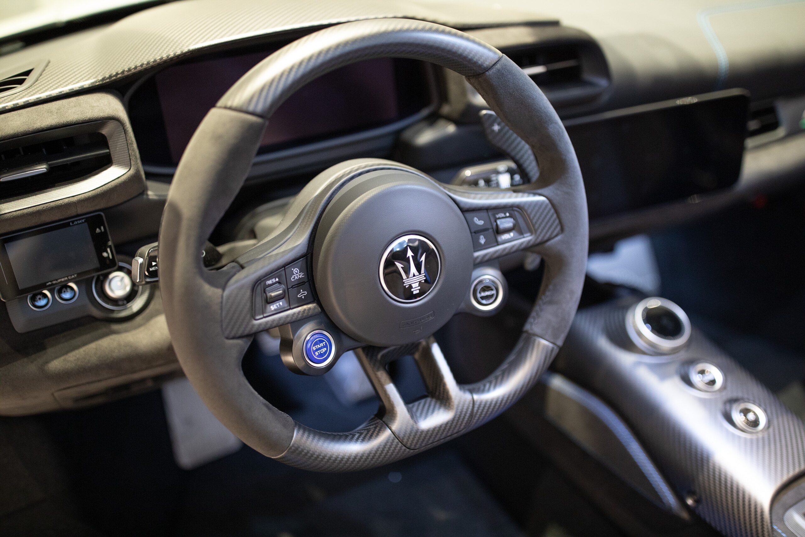 2023 Maserati MC20 Cielo — Photo 8 / 20