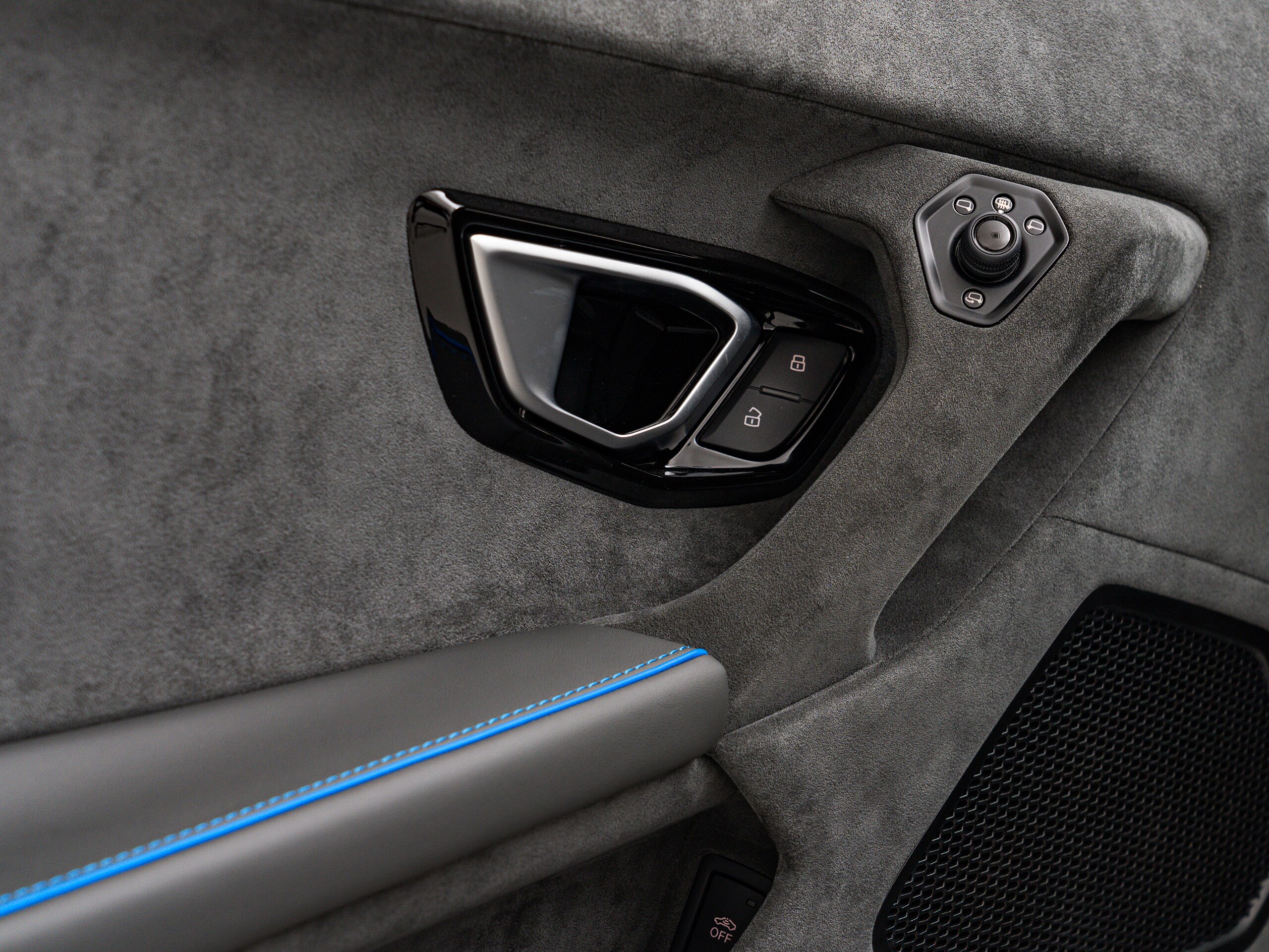 2024 Lamborghini Huracán Sterrato — Photo 16 / 50