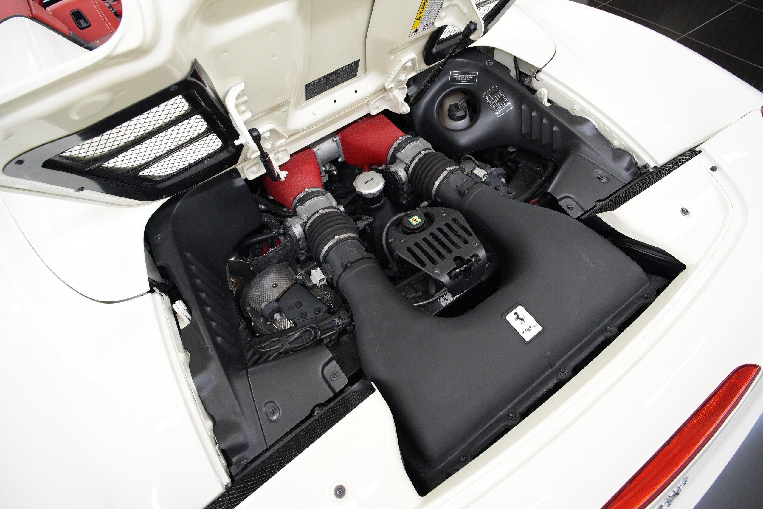 2013 Ferrari 458 Spider — Photo 32 / 34