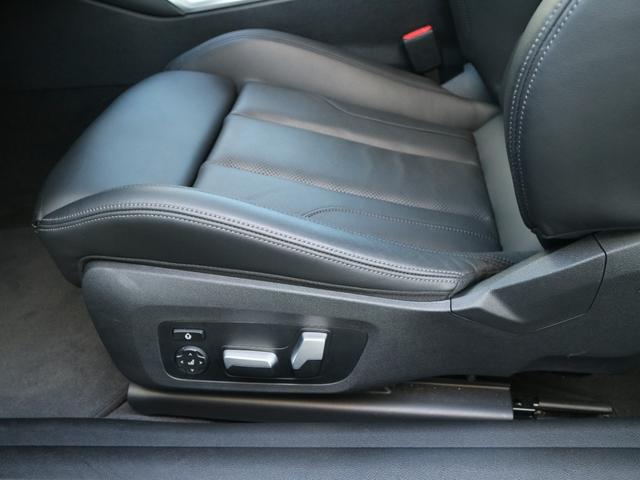 2021 BMW M4 — Photo 12 / 13