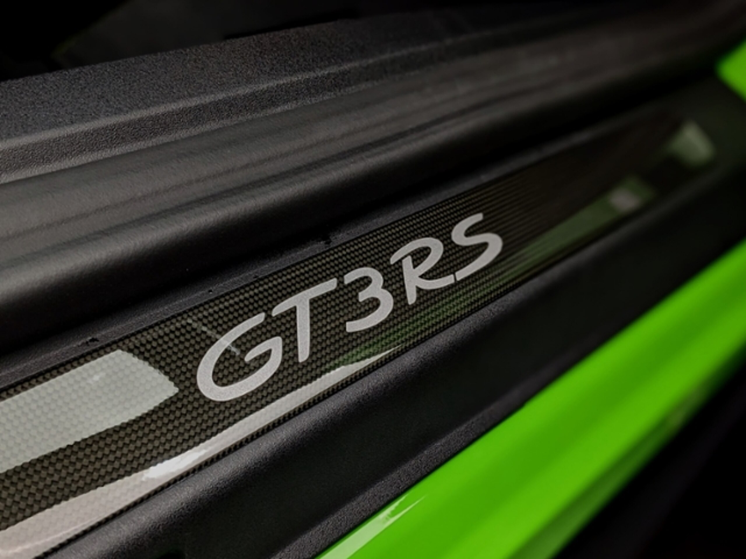 2019 Porsche 911 GT3 RS — Photo 33 / 39