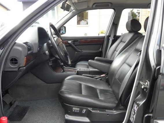 1990 BMW 750i — Photo 13 / 22