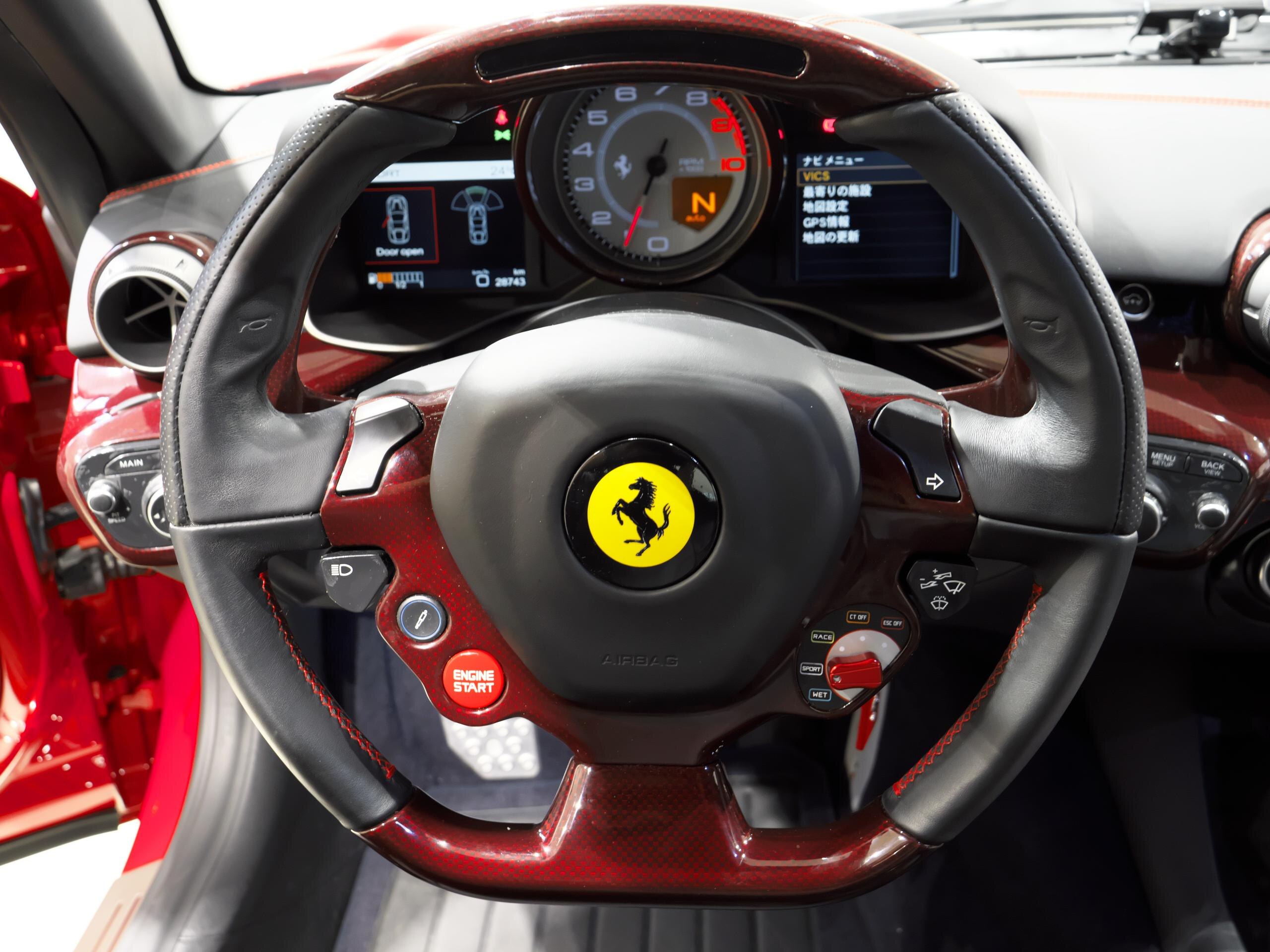 2014 Ferrari F12 Berlinetta — Photo 12 / 19