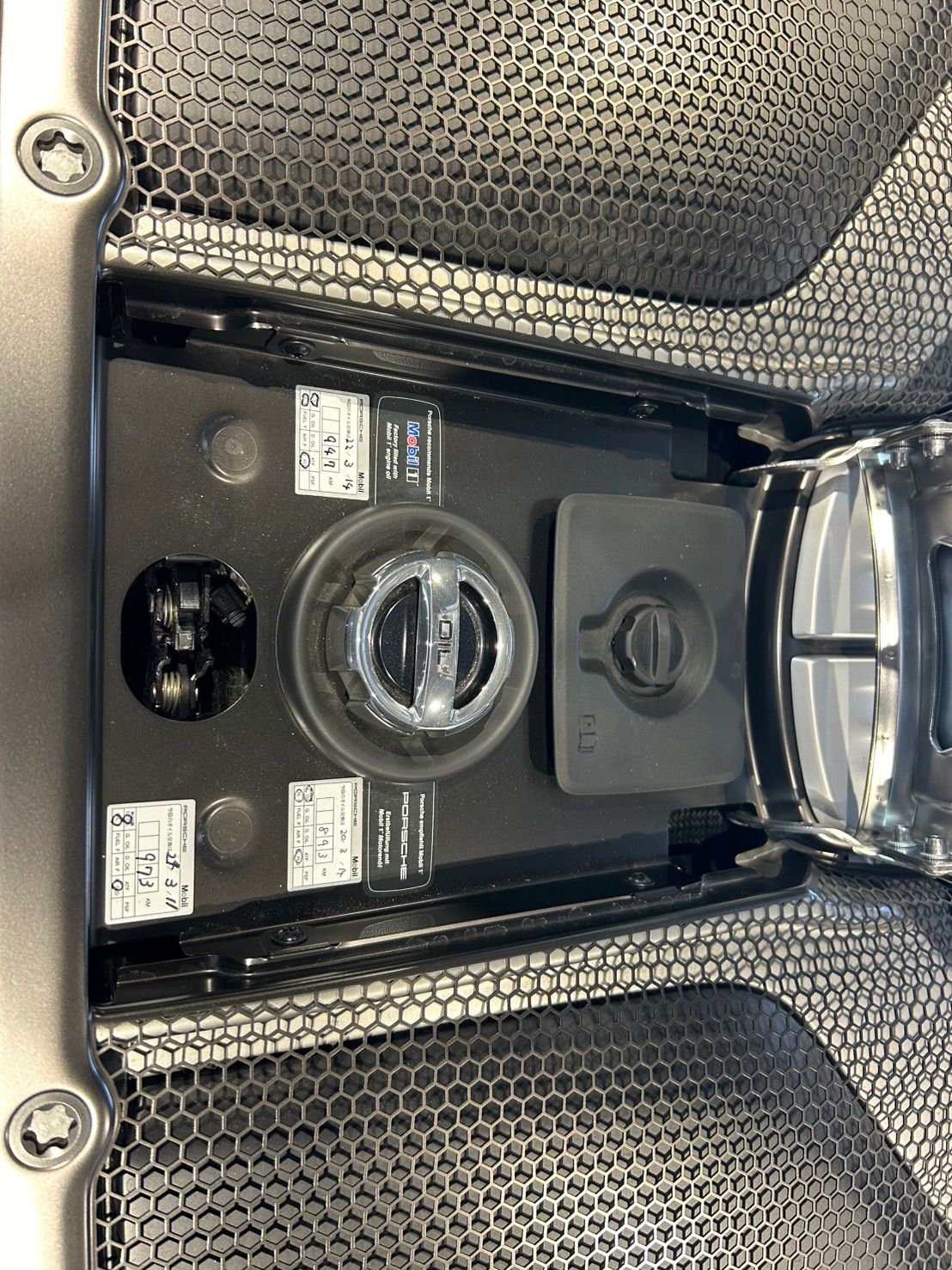 2015 Porsche 918 Spyder — Photo 6 / 9