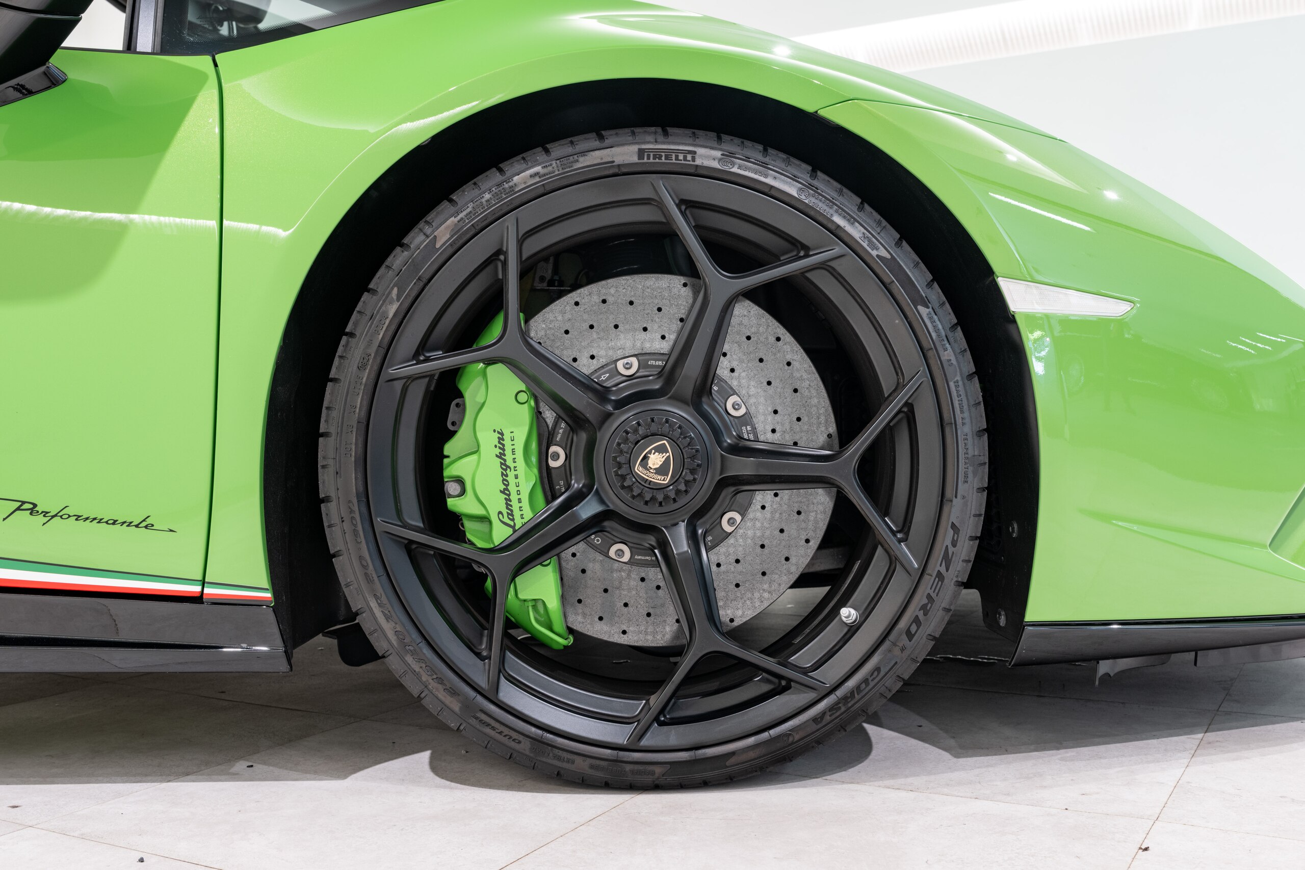 2019 Lamborghini Huracán Spyder Performante — Photo 22 / 25