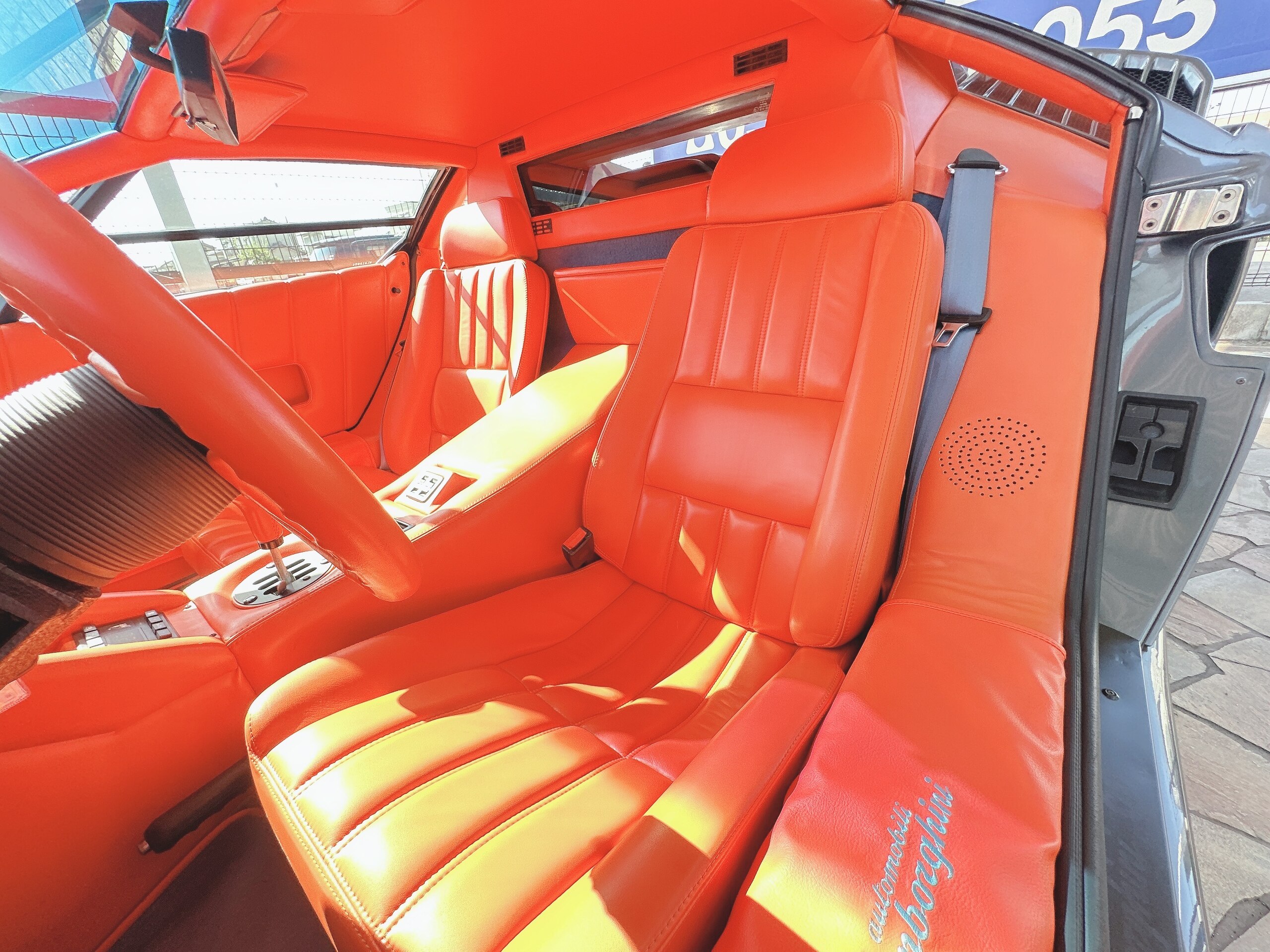 1993 Lamborghini Countach Anniversary Edition — Photo 7 / 16