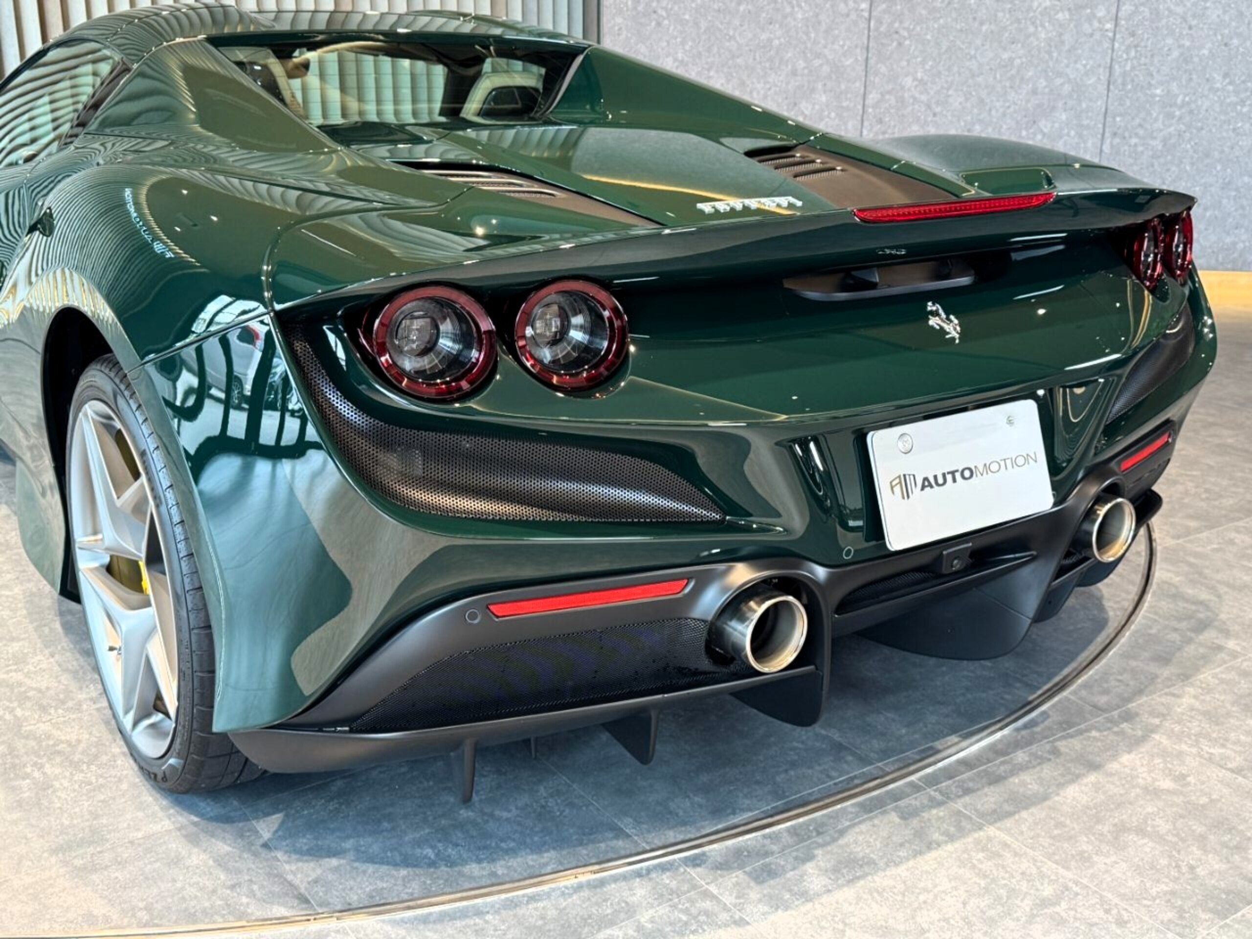 2022 Ferrari F8 Spider — Photo 32 / 72