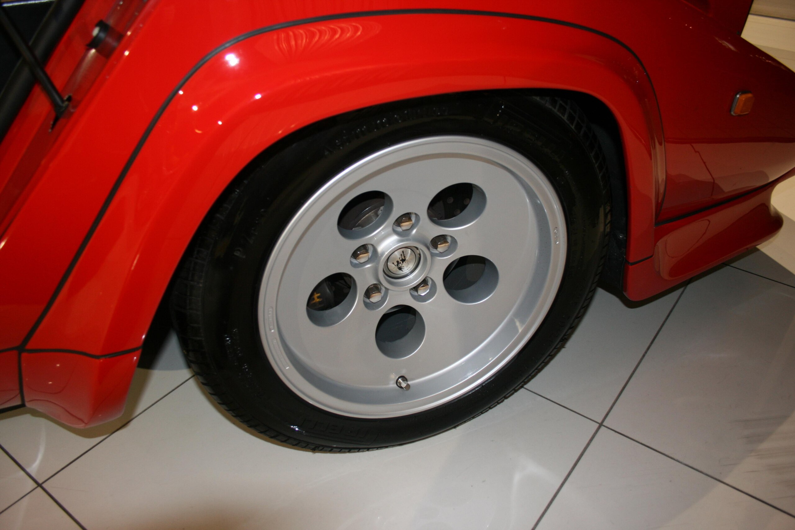 1986 Lamborghini Countach LP5000 Quattrovalvole — Photo 7 / 21