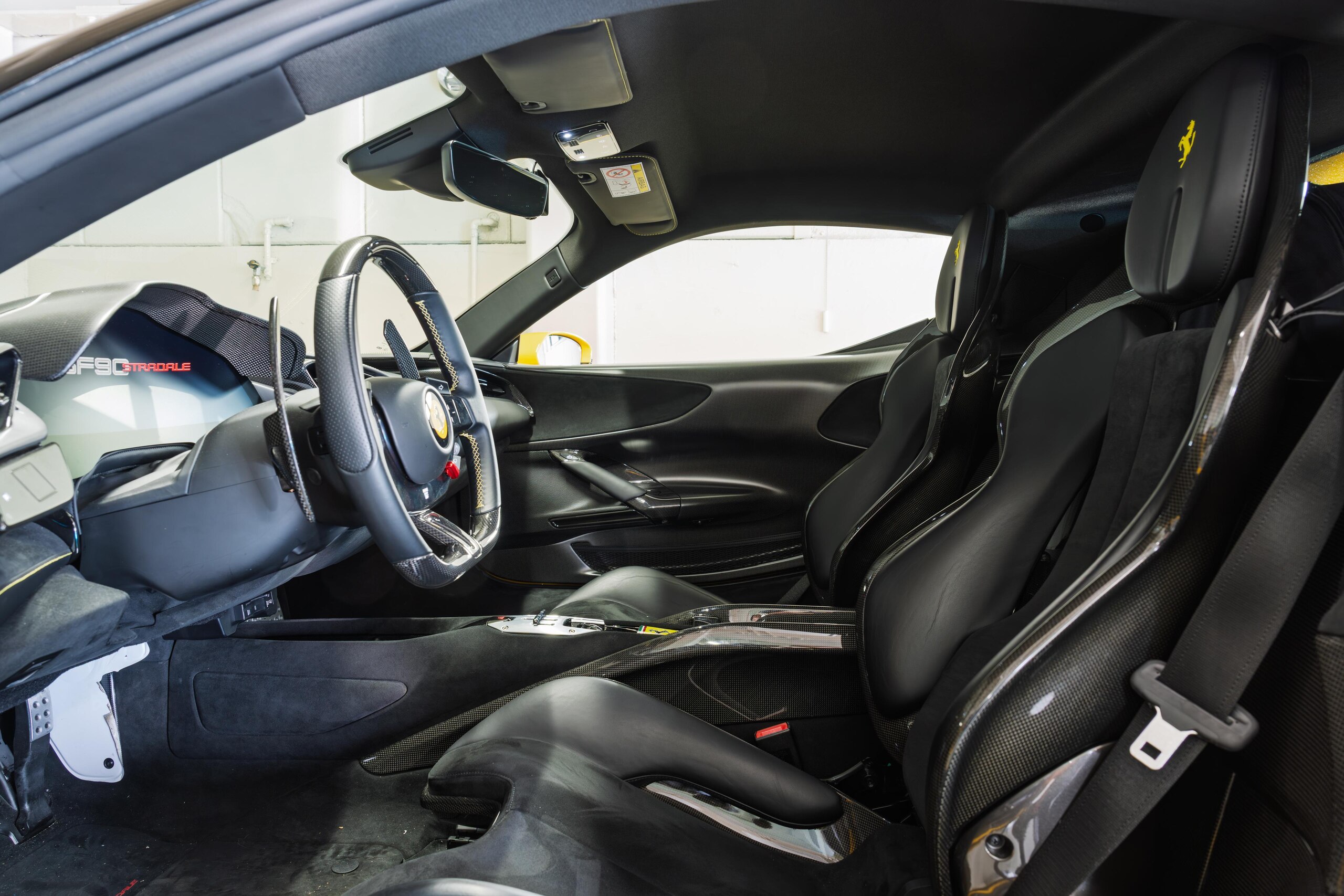 2021 Ferrari SF90 Stradale — Photo 9 / 21