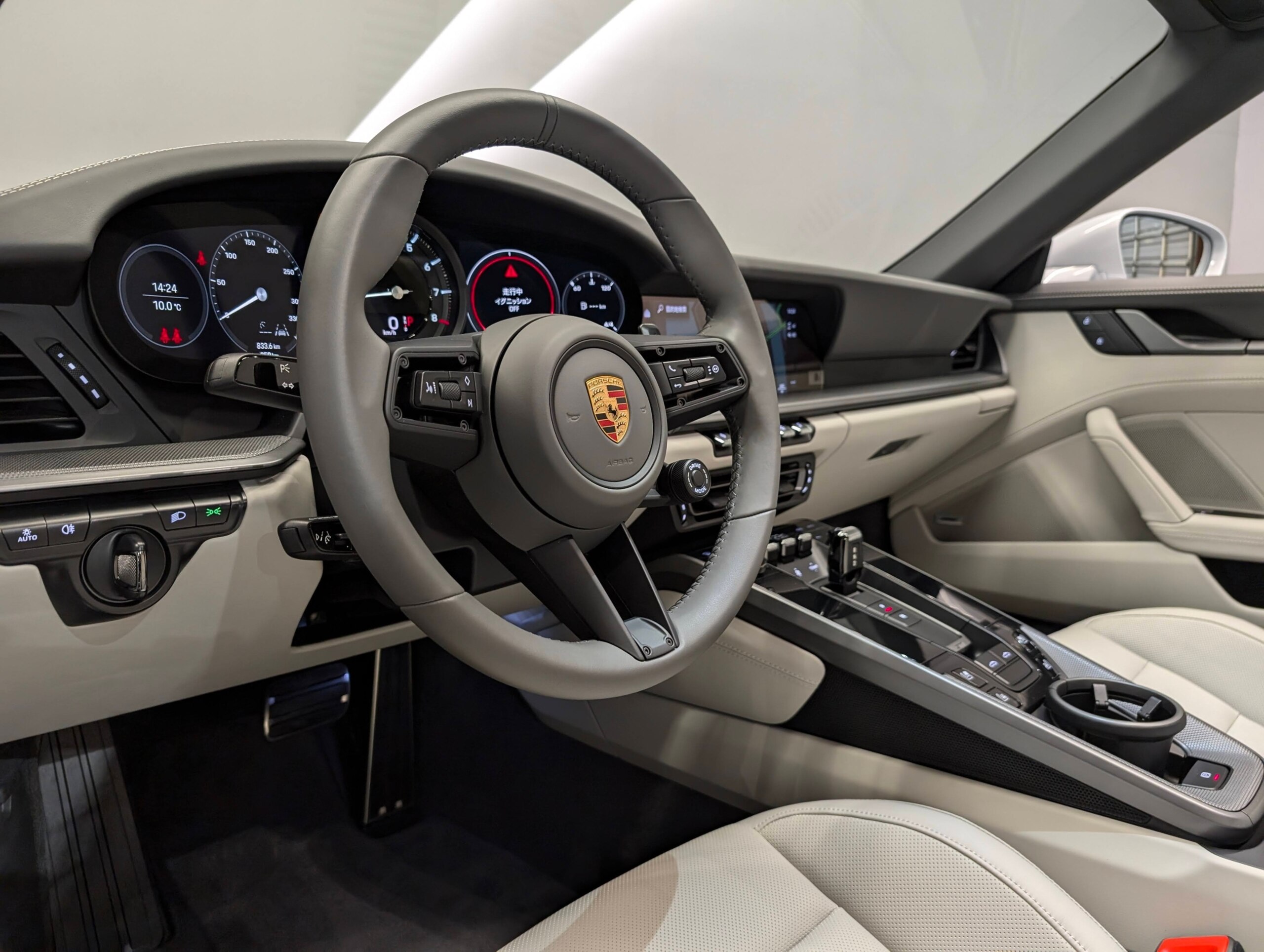 2024 Porsche 911 Targa 4 — Photo 10 / 24
