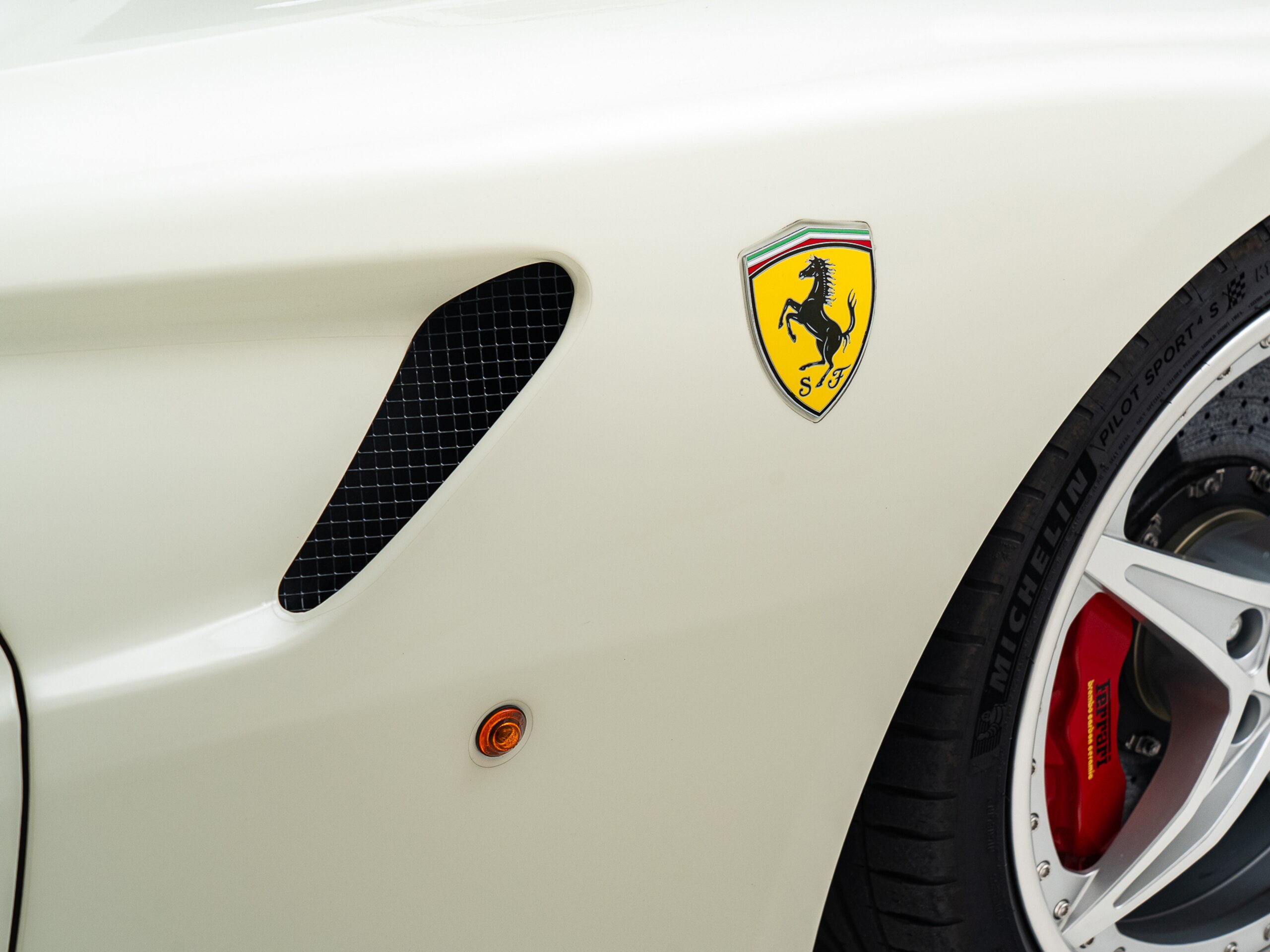 2012 Ferrari 599 HGTE — Photo 11 / 51