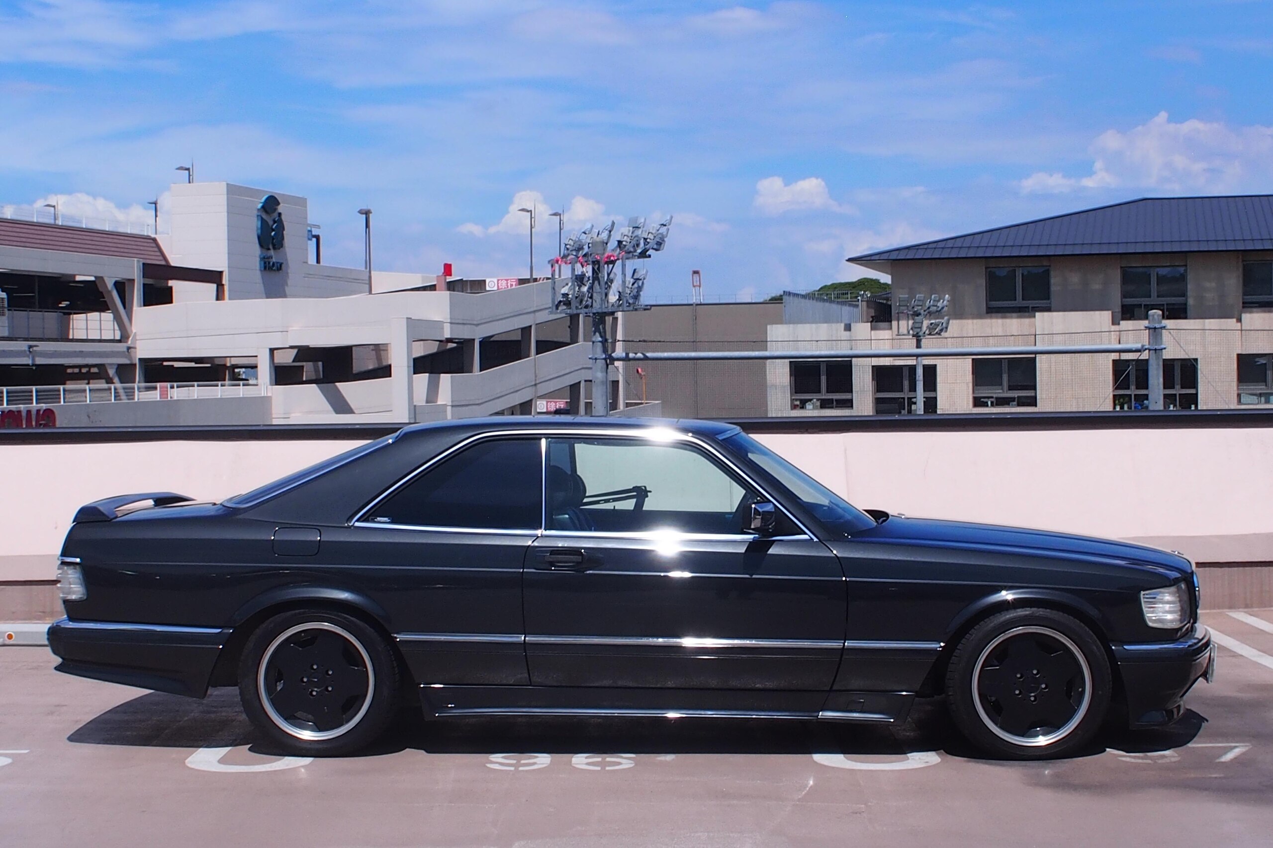 1991 Mercedes Benz 560SEC — Photo 6 / 12