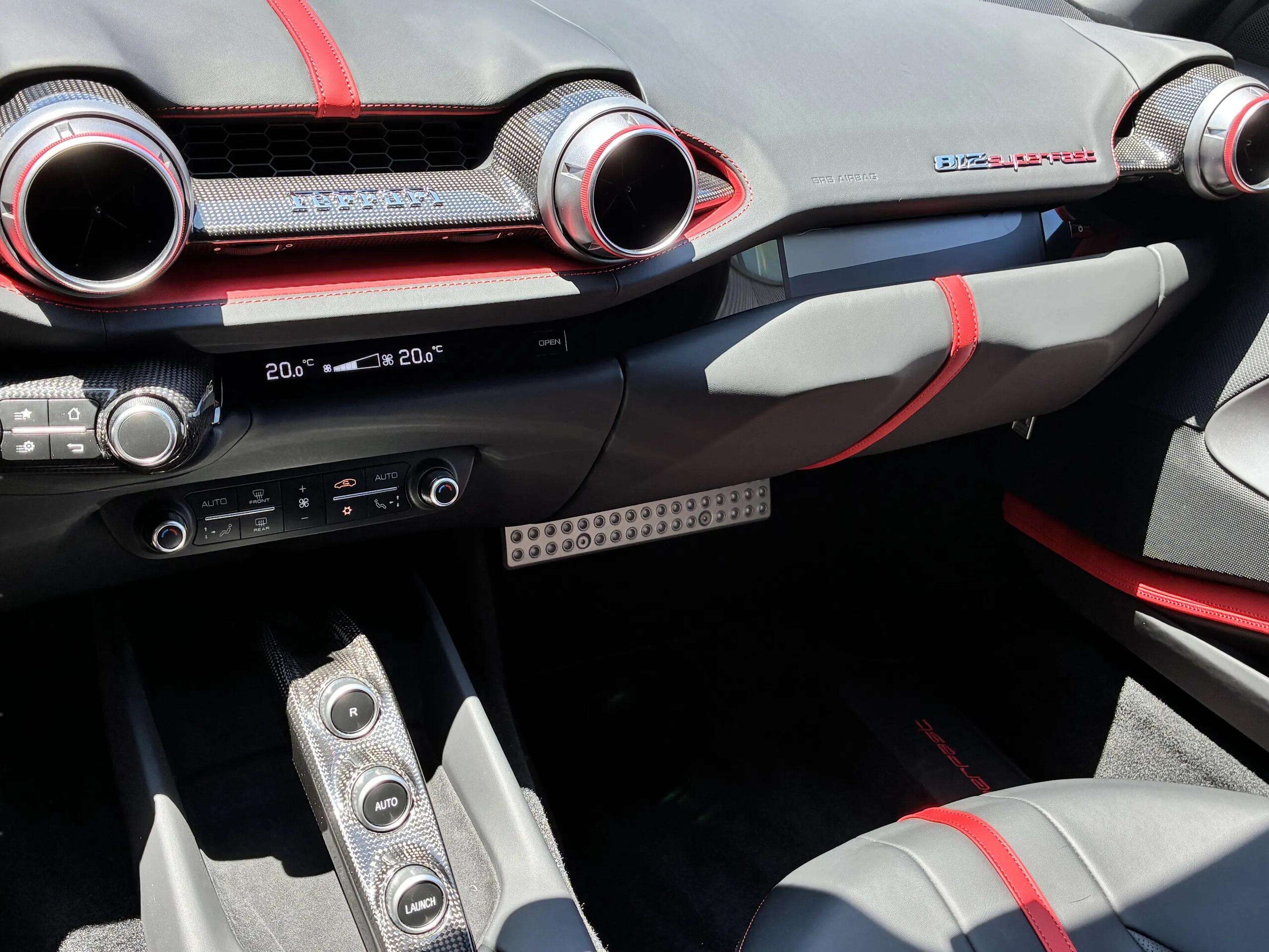 2018 Ferrari 812 Superfast — Photo 7 / 18