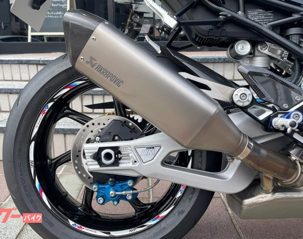 2022 BMW M1000RR M Competition — Photo 17 / 18