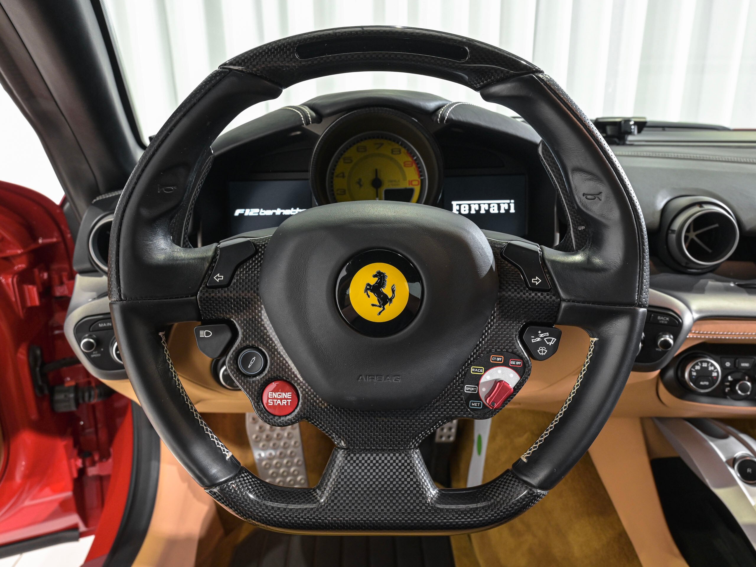 2013 Ferrari F12 Berlinetta — Photo 7 / 35