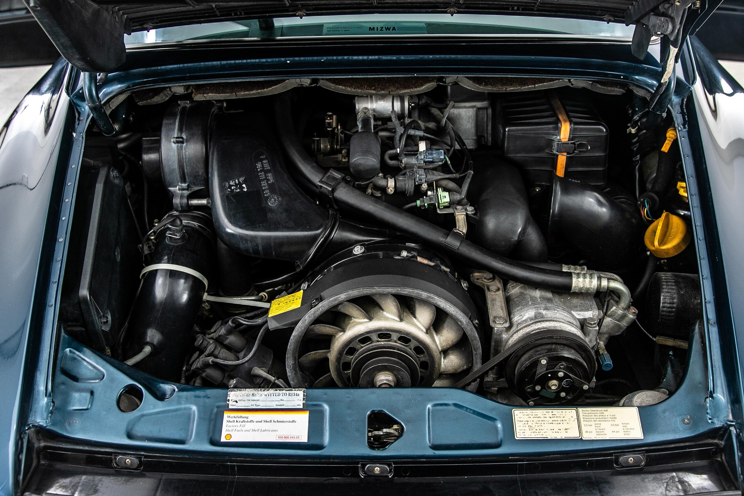 1993 Porsche 911 Carrera 2 — Photo 20 / 21