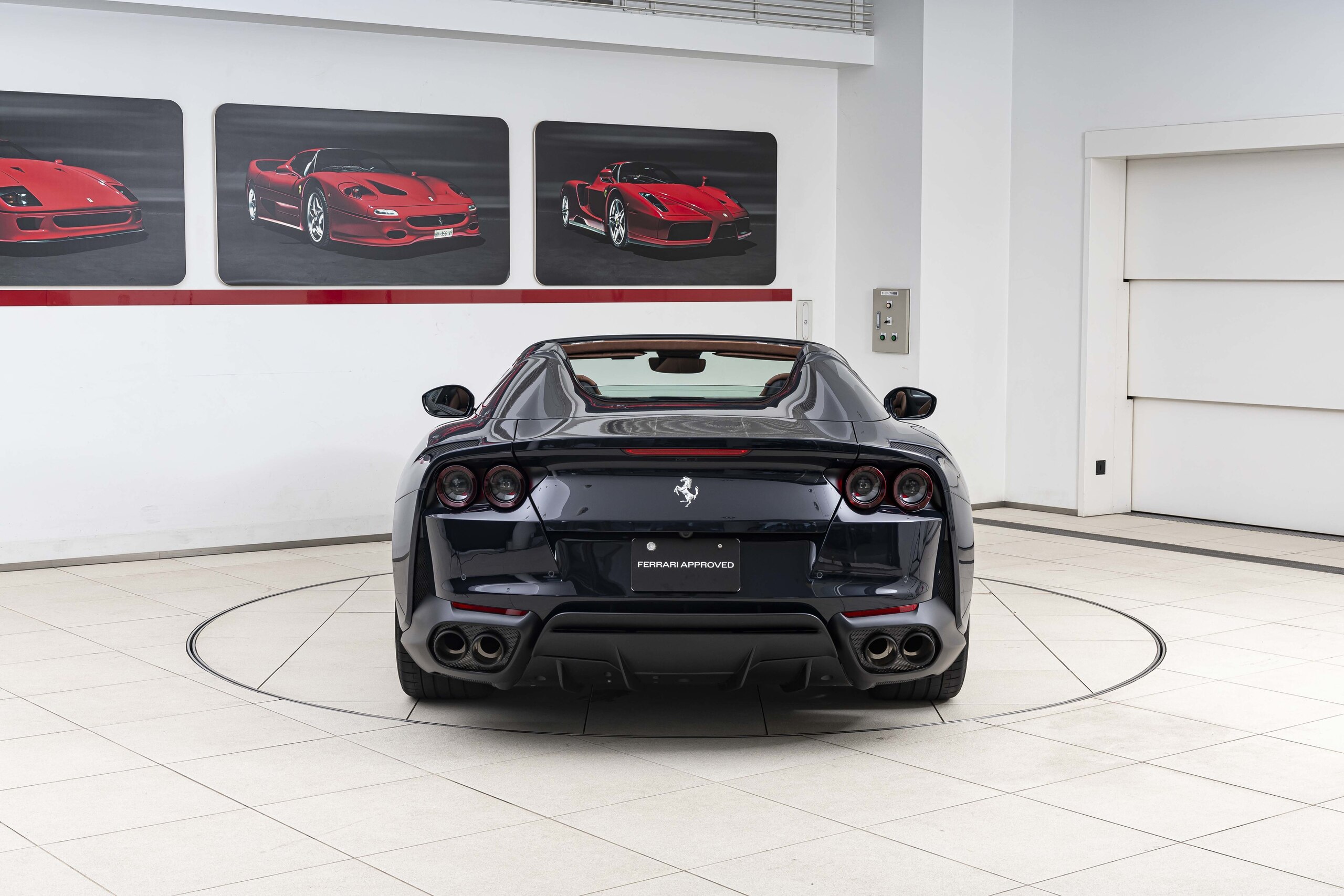 2023 Ferrari 812GTS — Photo 6 / 29