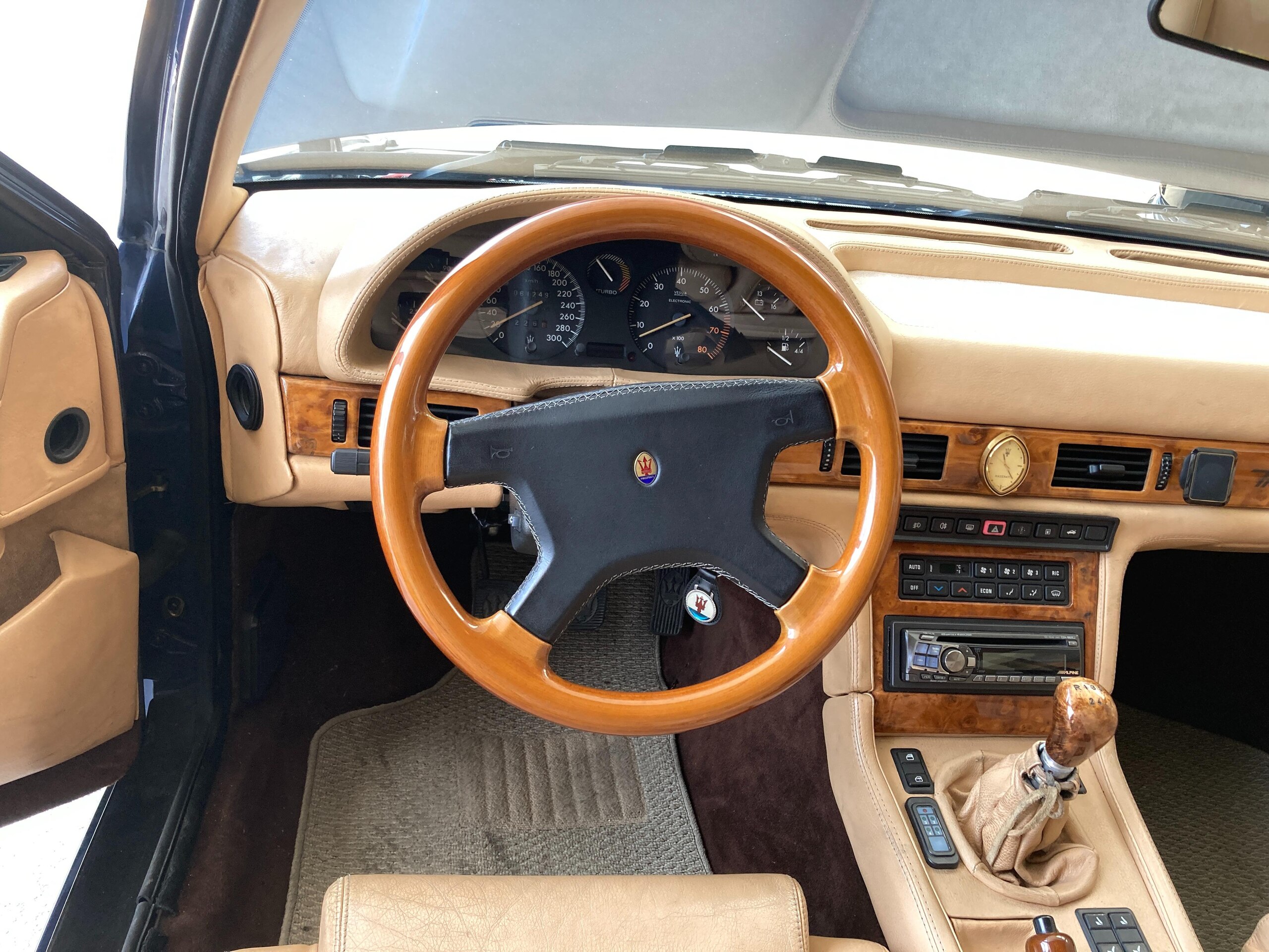 1995 Maserati Ghibli — Photo 8 / 17