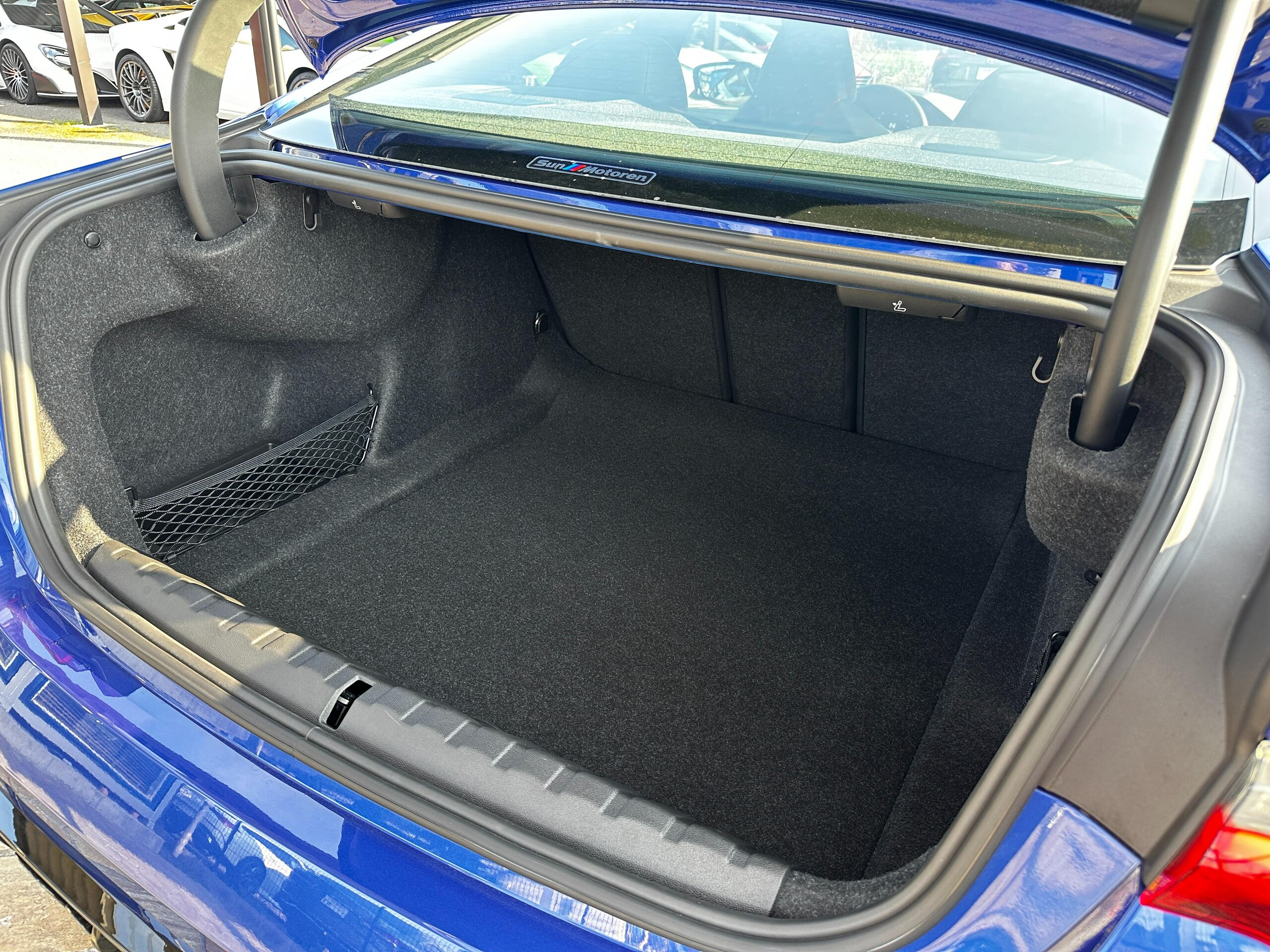 2021 BMW M4 — Photo 38 / 40