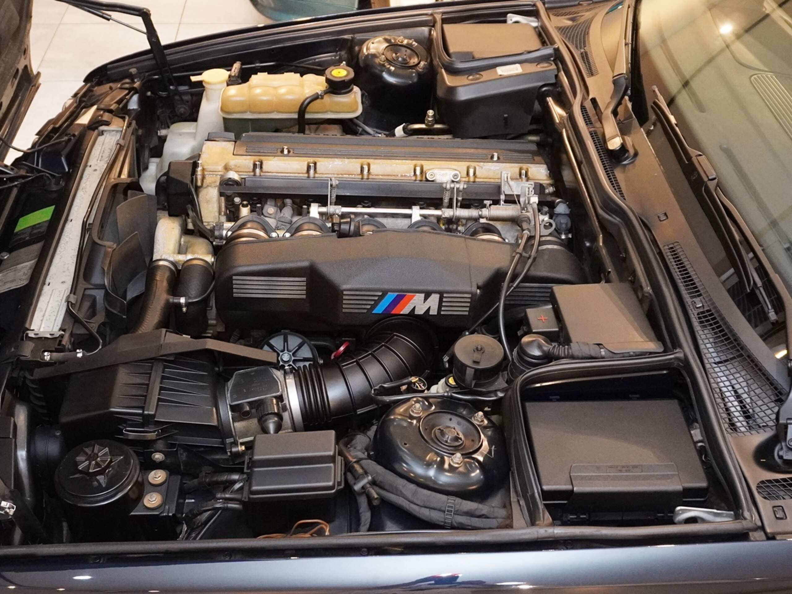 1994 BMW M5 — Photo 7 / 20