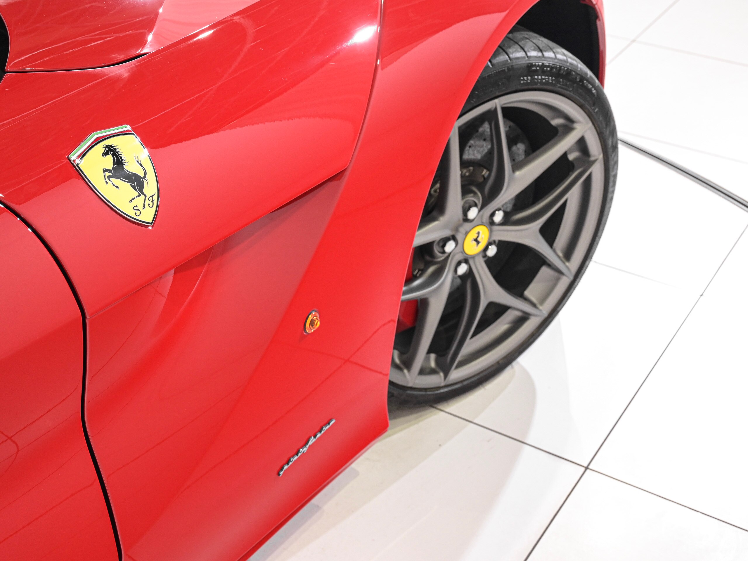 2013 Ferrari F12 Berlinetta — Photo 23 / 35