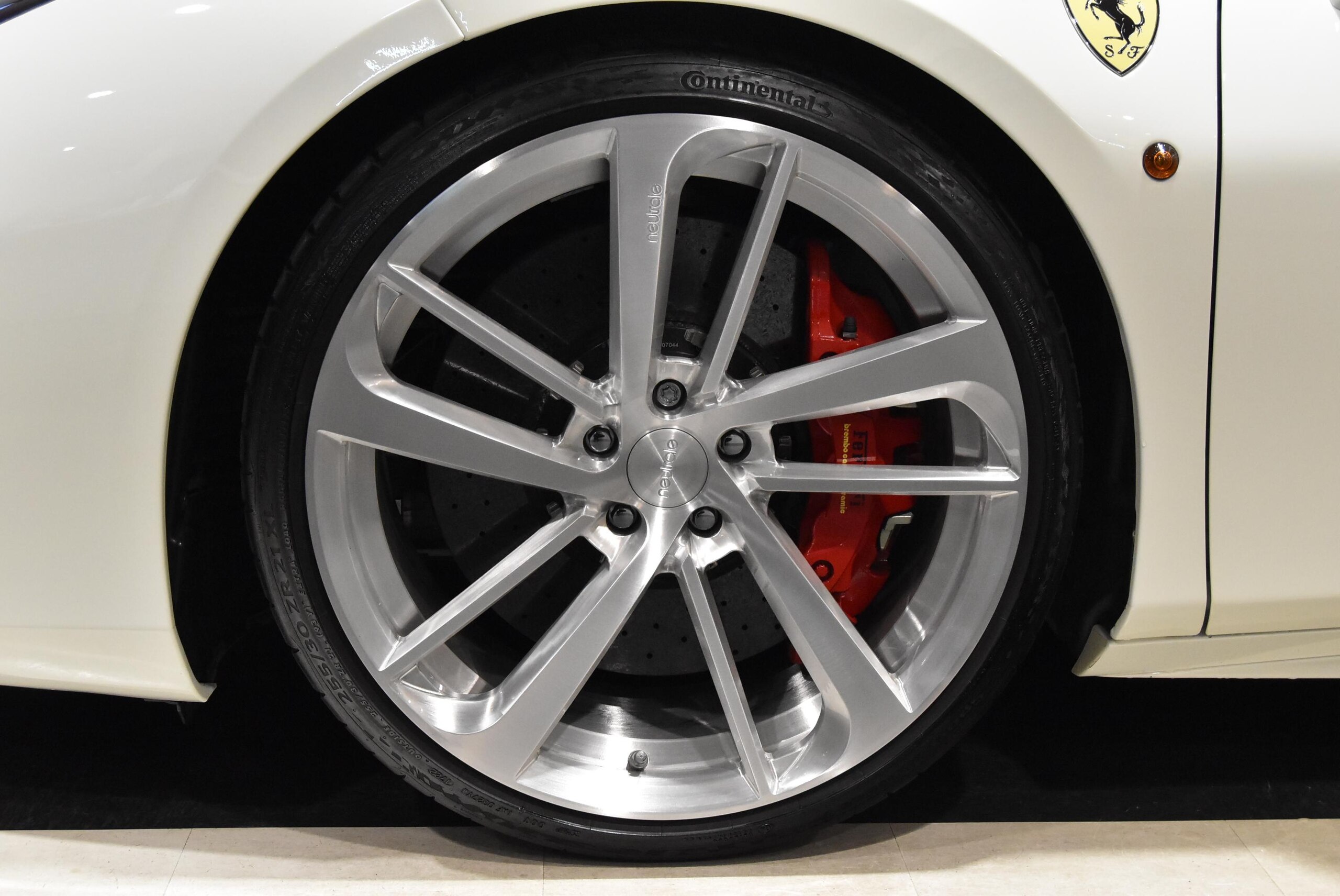 2017 Ferrari 488 Spider — Photo 34 / 35
