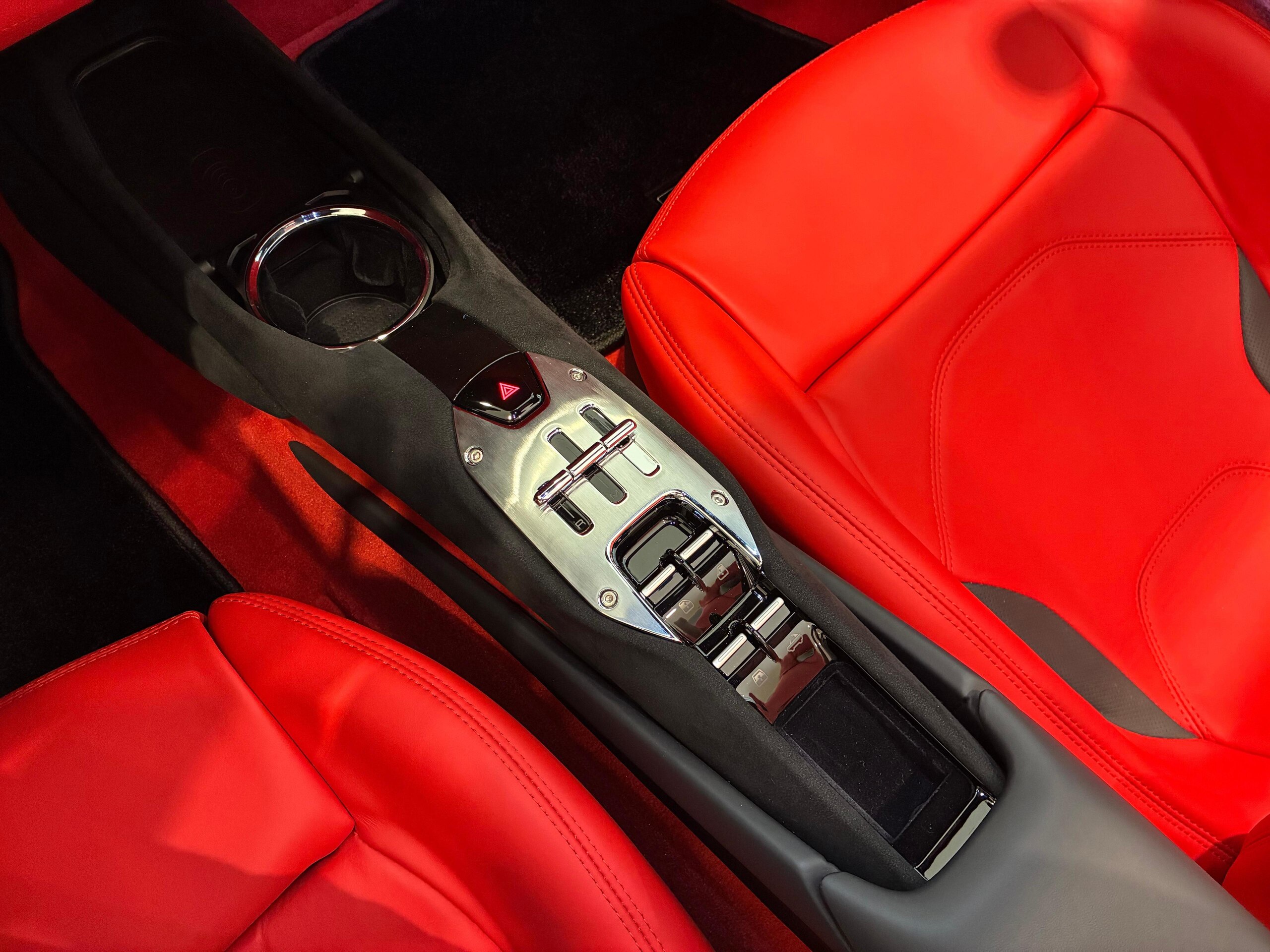 2025 Ferrari 296GTS — Photo 9 / 76