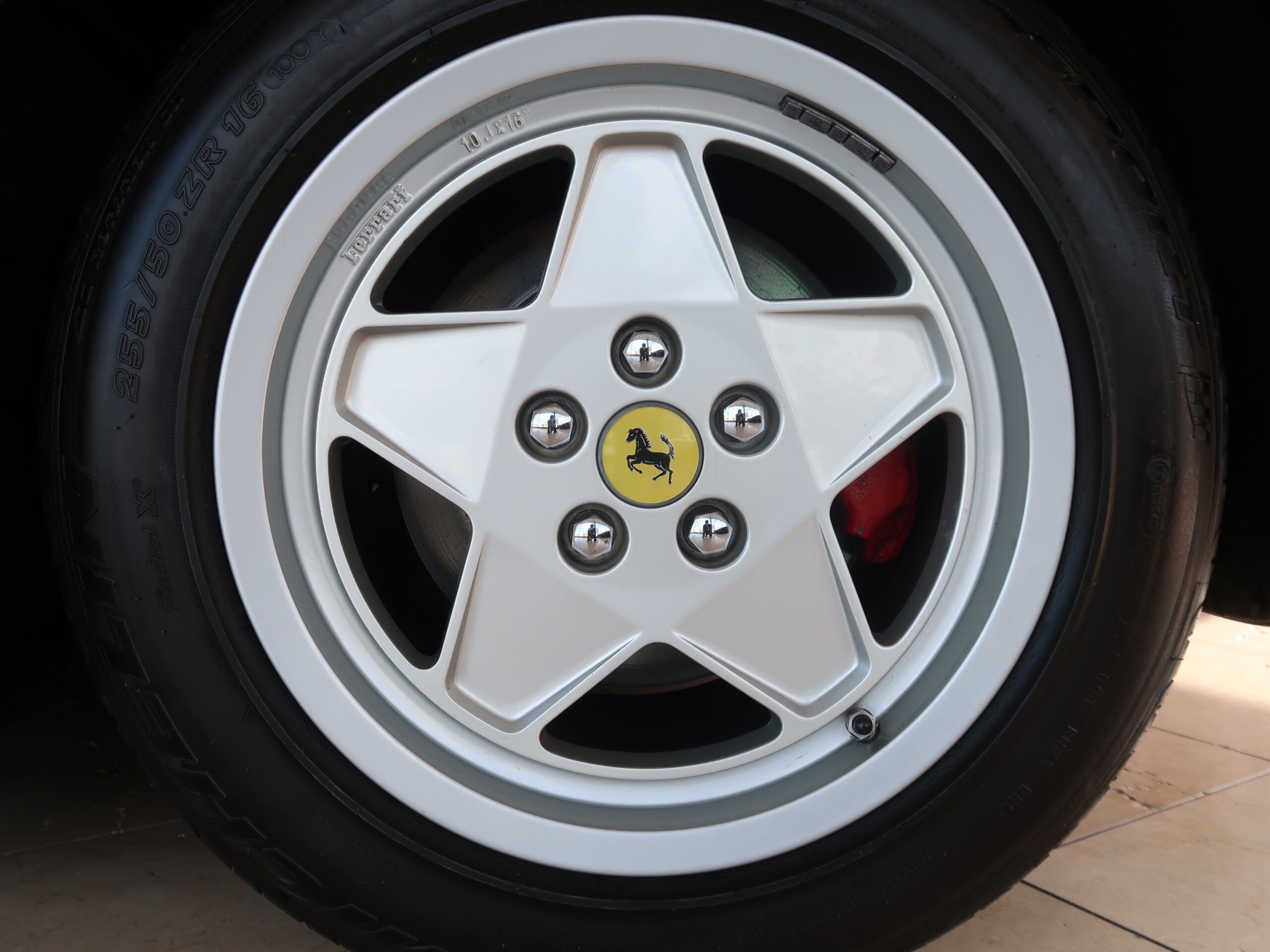 1988 Ferrari Testarossa — Photo 13 / 13