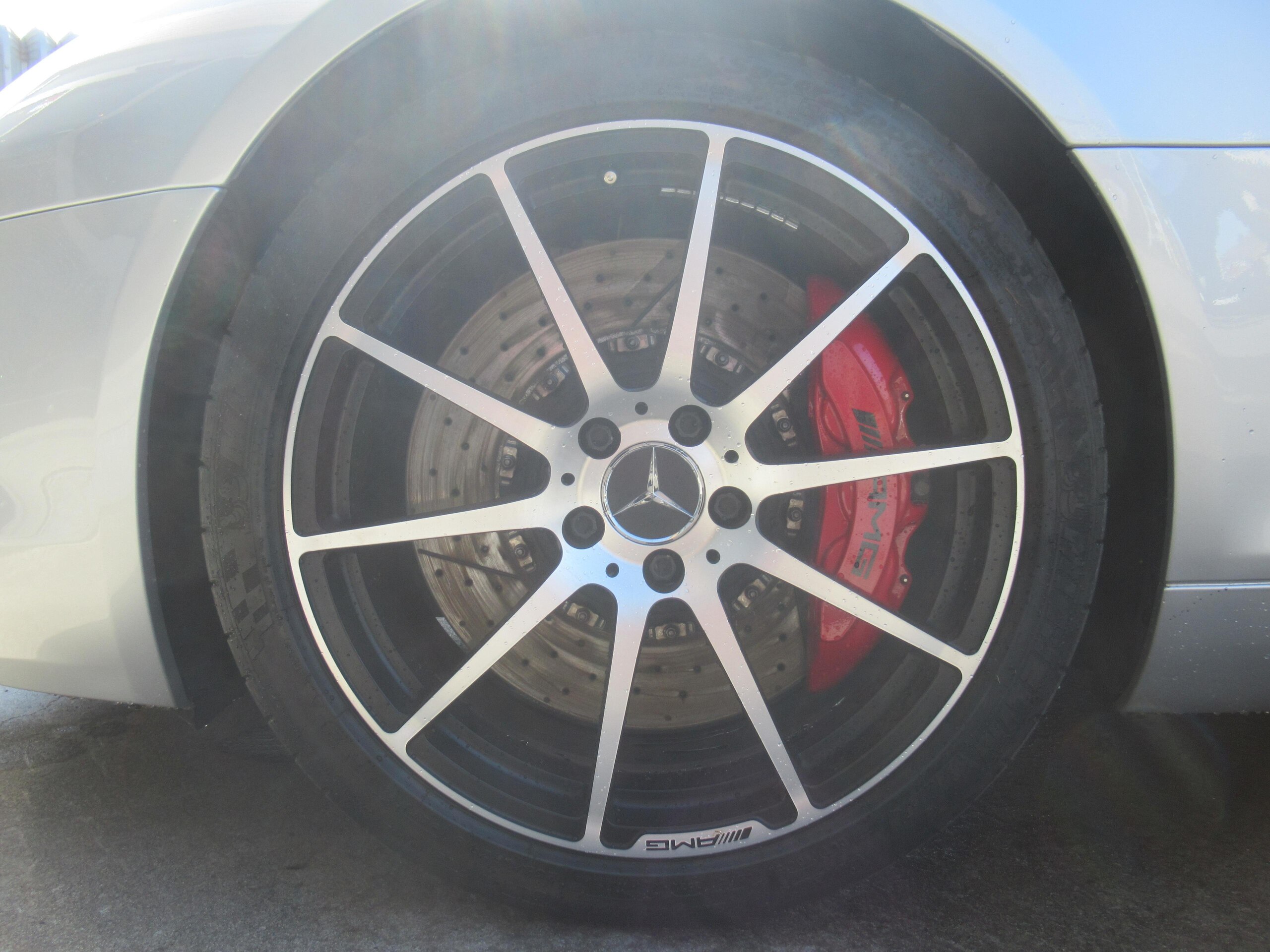 2013 Mercedes Benz SLS AMG GT — Photo 10 / 13