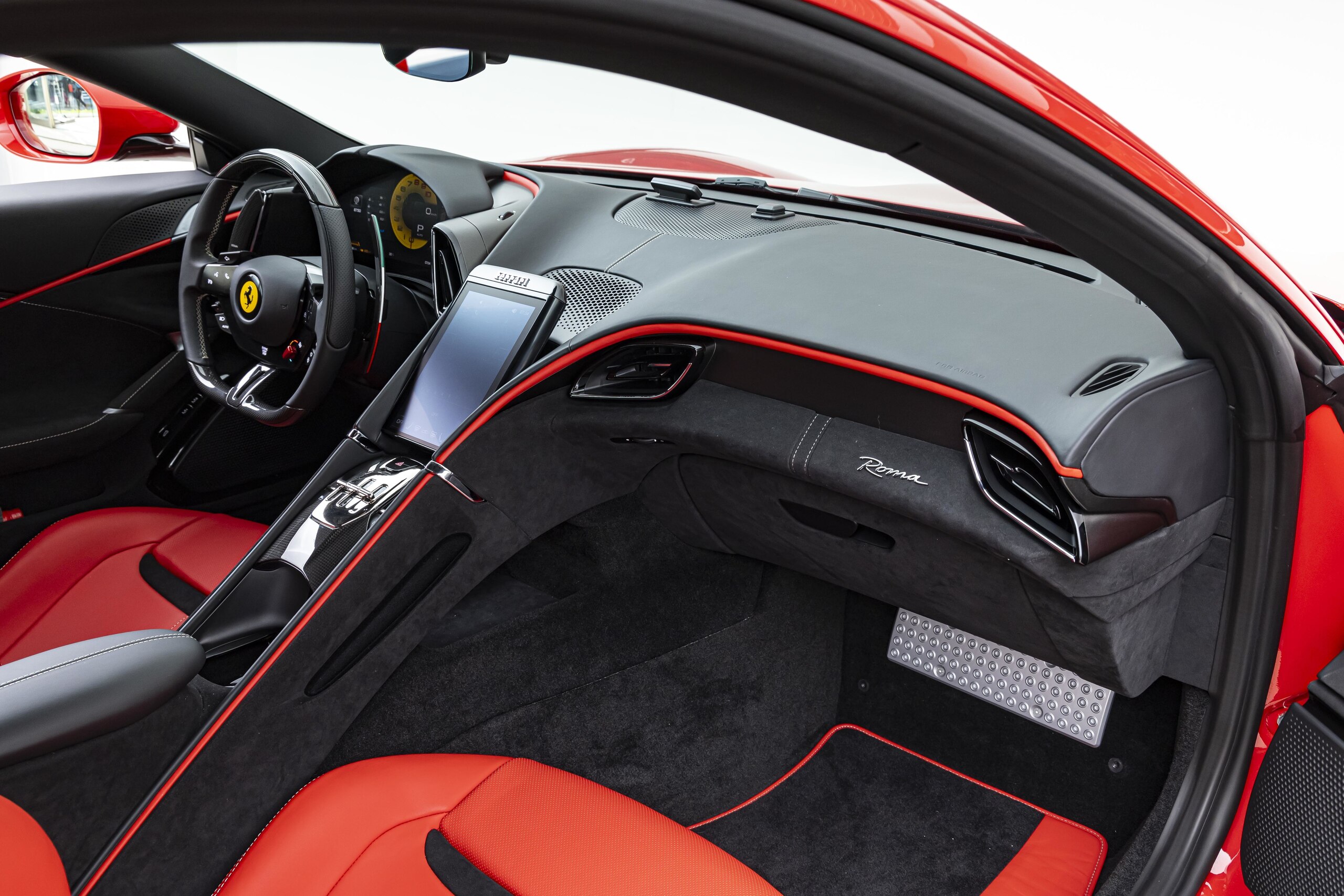 2021 Ferrari Roma — Photo 12 / 26