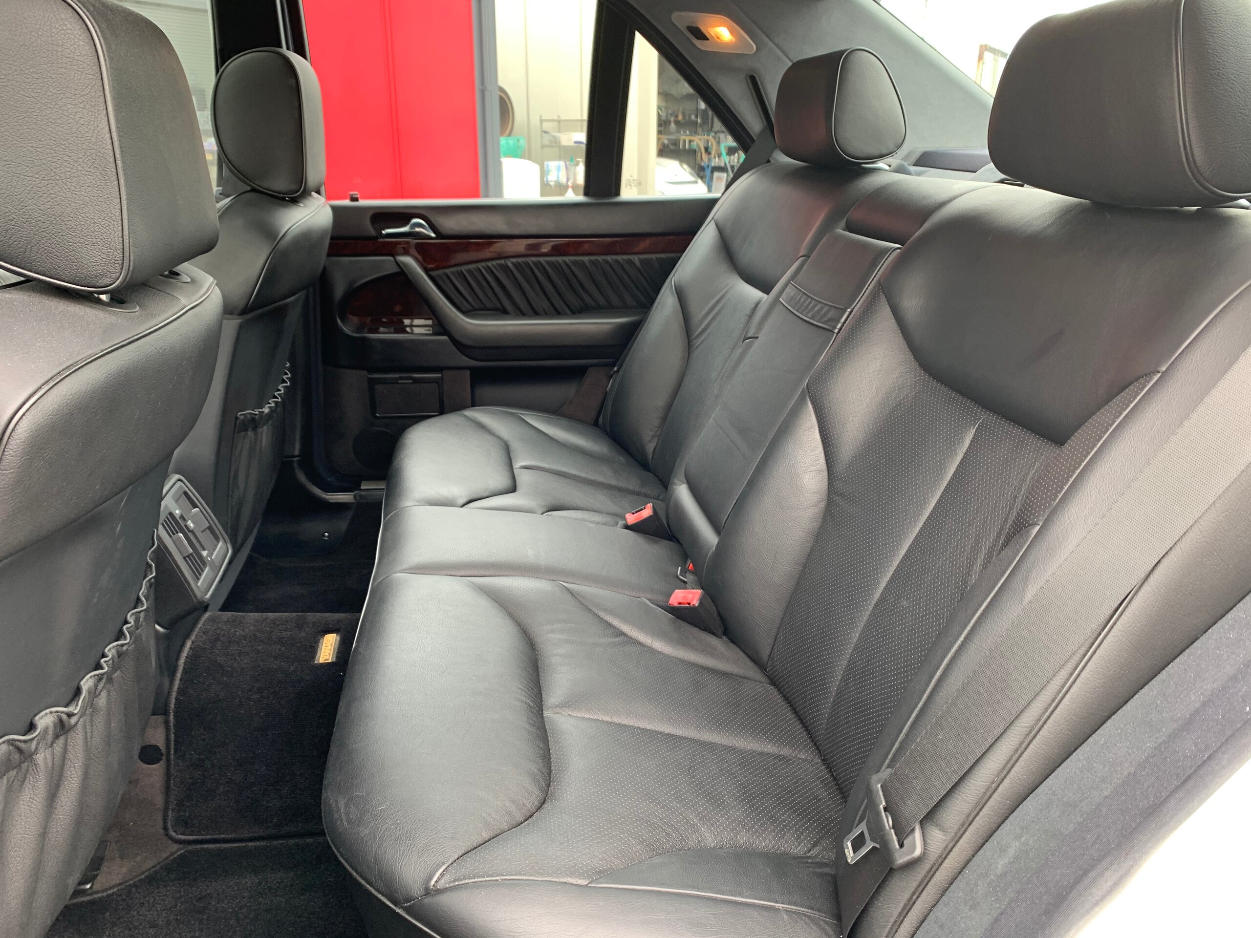 1998 Mercedes Benz S500 — Photo 15 / 19