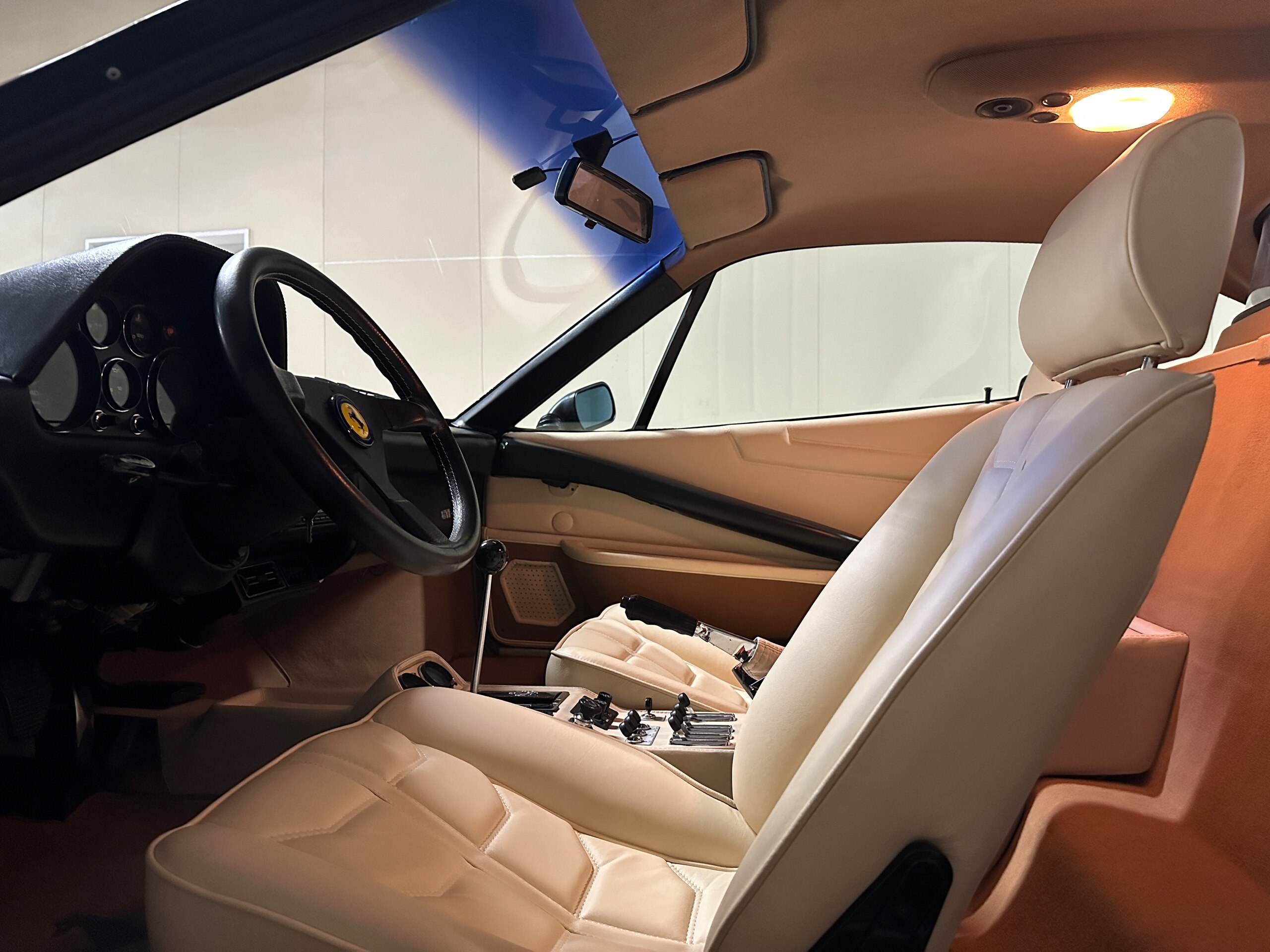1986 Ferrari 308 GTB — Photo 9 / 20