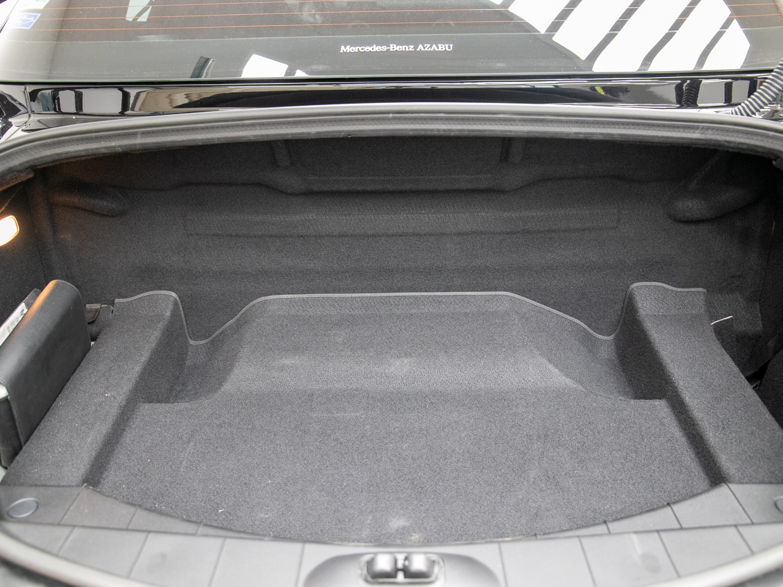 2010 Mercedes Benz SLS AMG — Photo 19 / 19