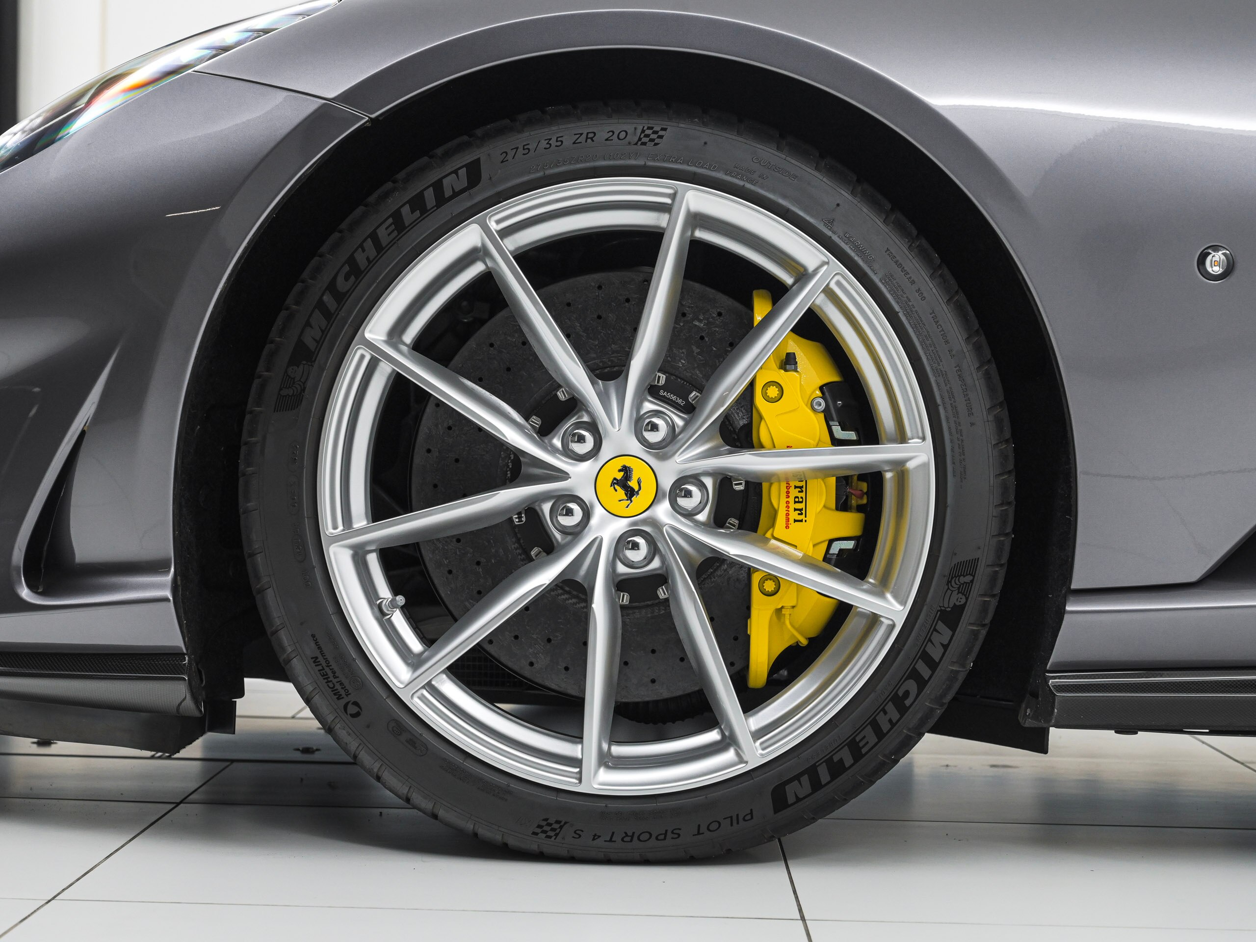 2021 Ferrari 812GTS — Photo 20 / 24