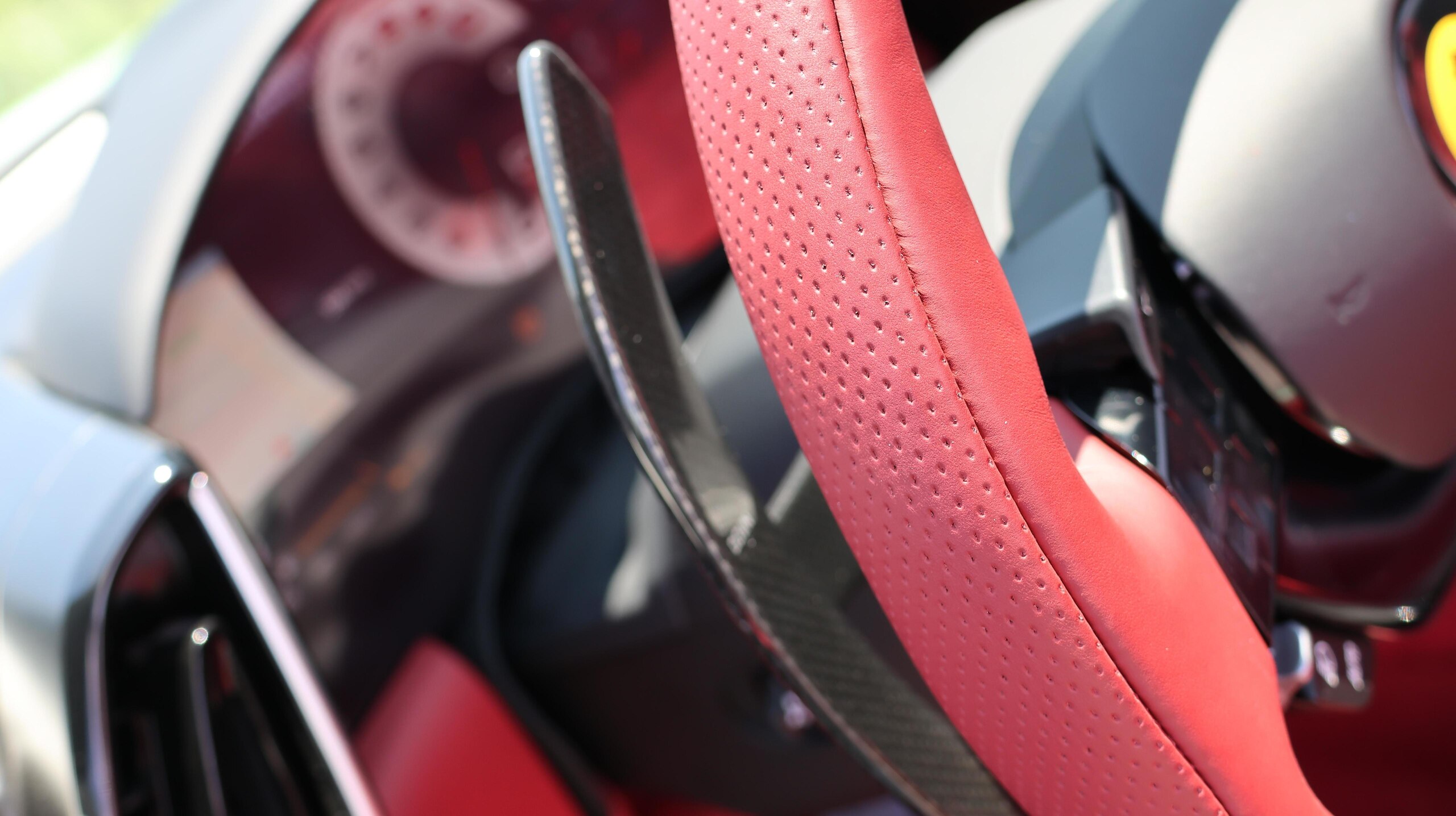2025 Ferrari Roma — Photo 21 / 41