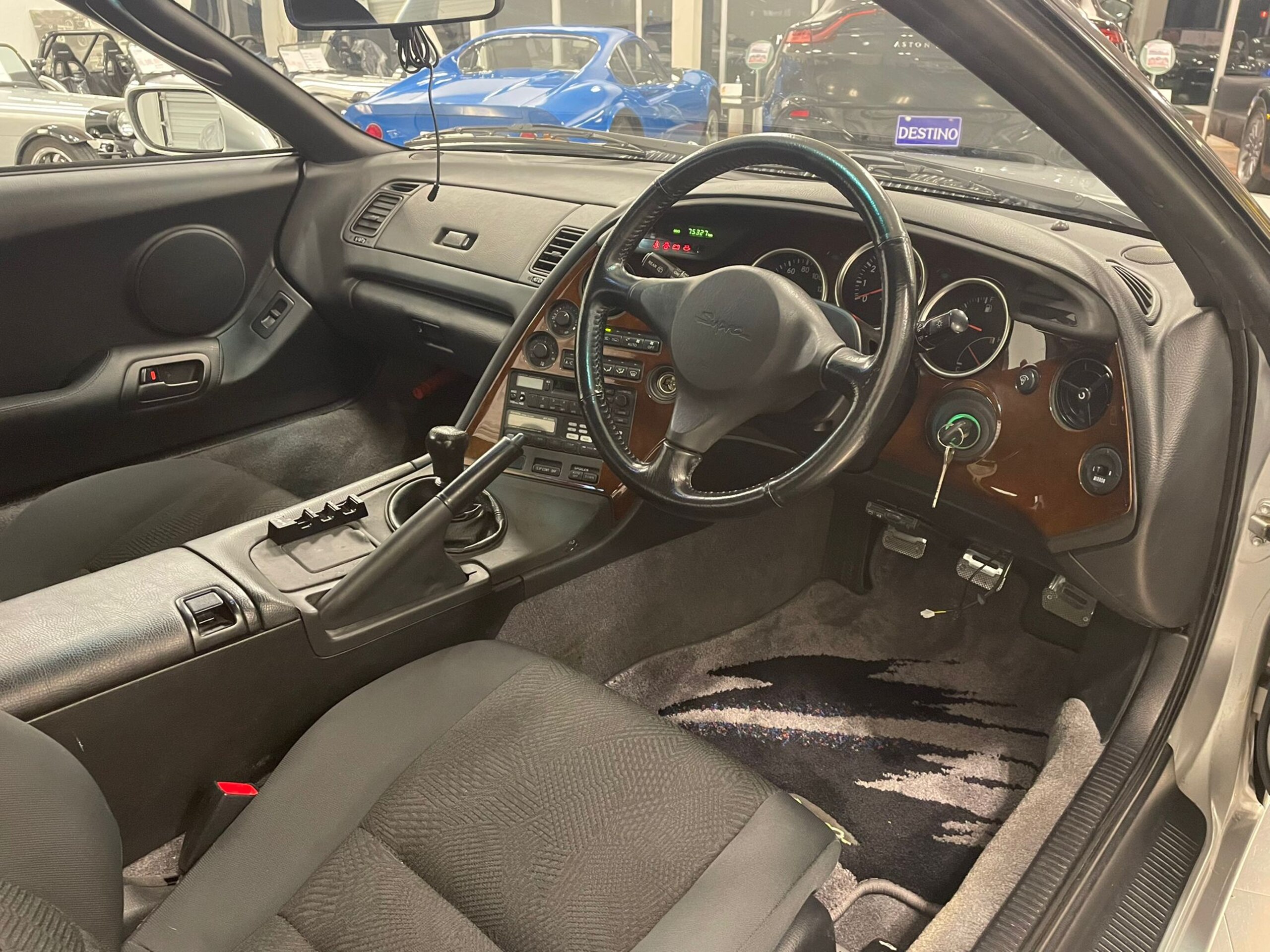 1993 Toyota Supra RZ — Photo 6 / 18