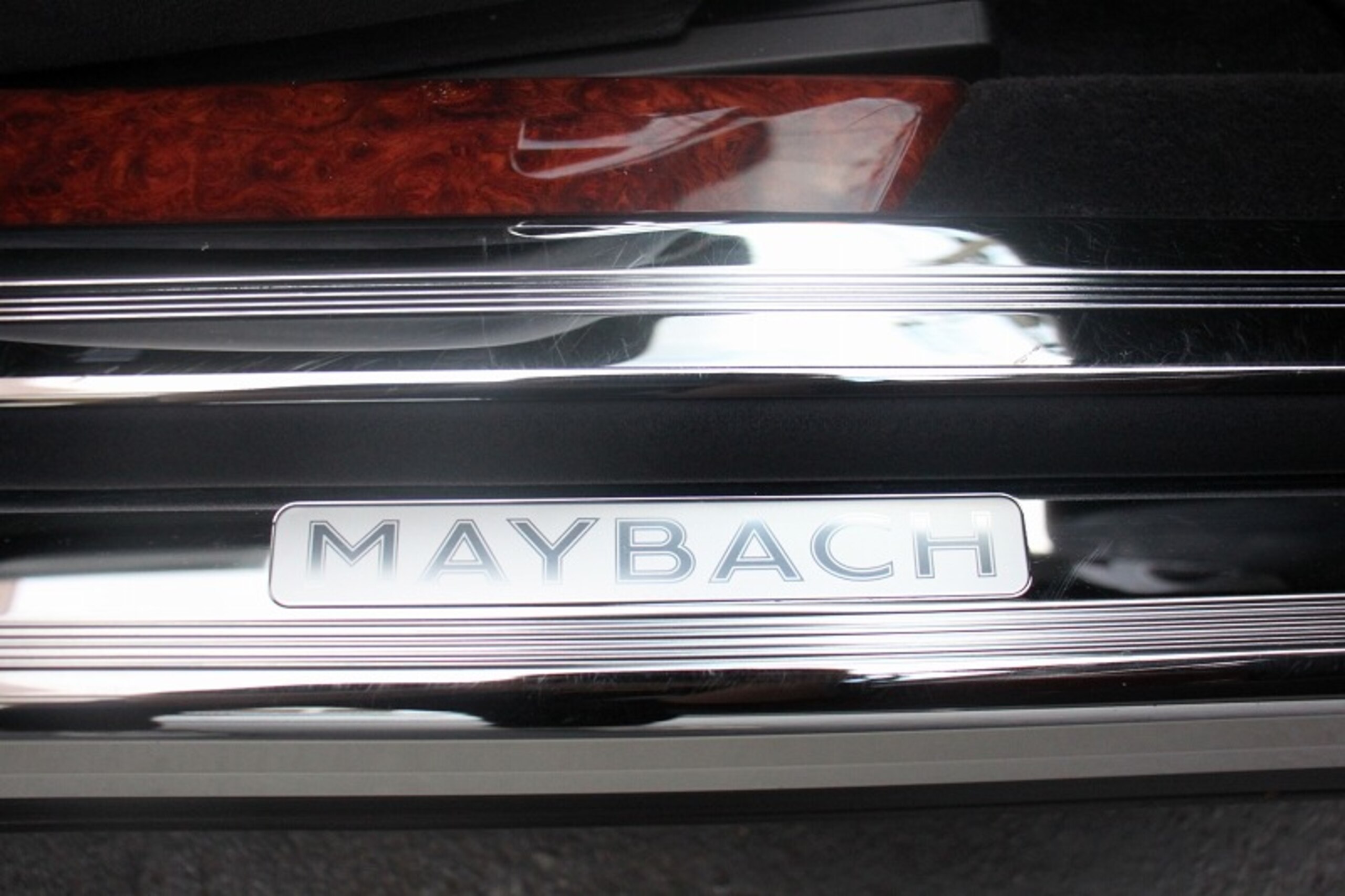 2005 Mercedes Benz Maybach 57 — Photo 10 / 33