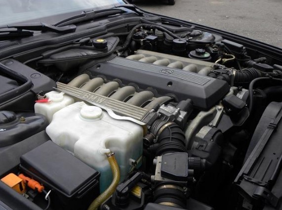 1990 BMW 750i — Photo 21 / 22