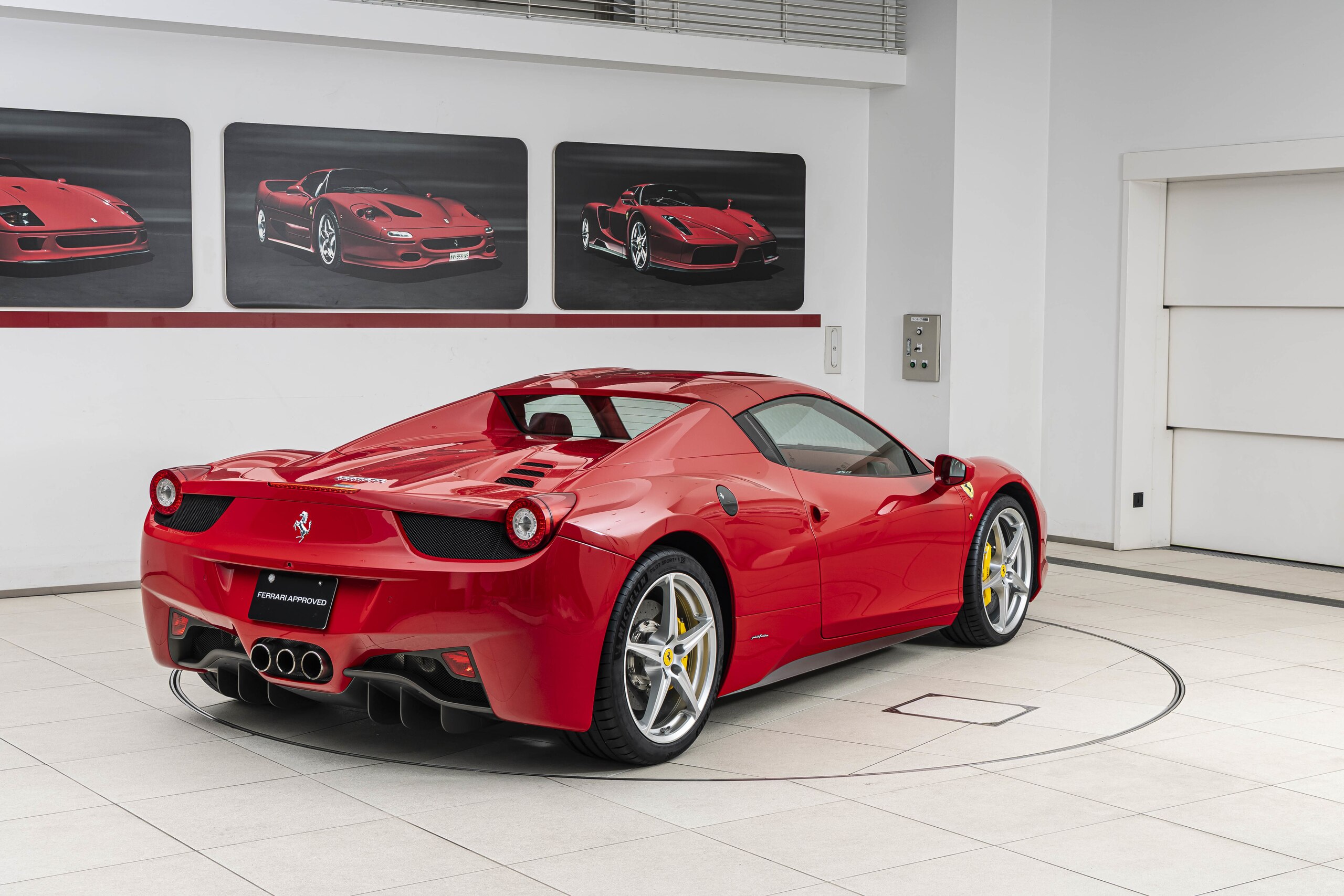 2015 Ferrari 458 Spider — Photo 13 / 29
