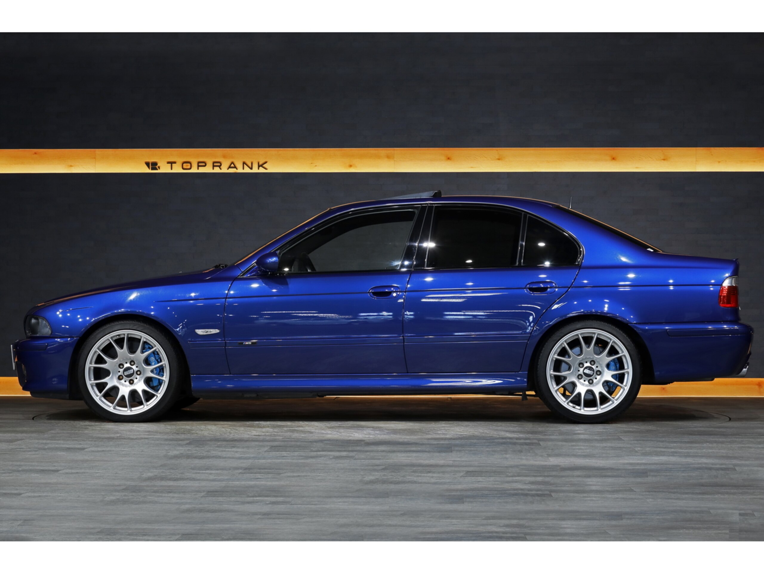 2002 BMW M5 — Photo 6 / 19