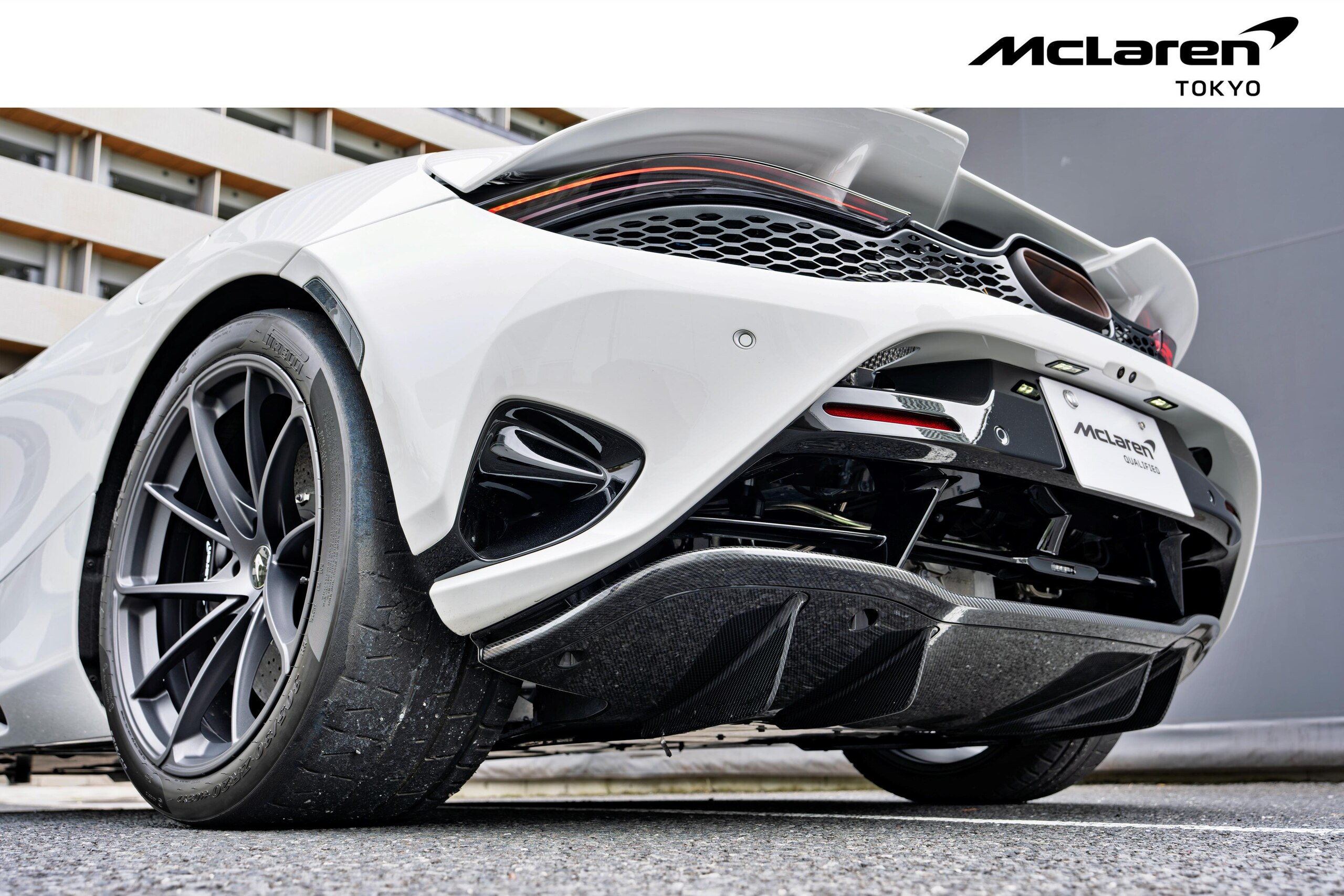 2024 McLaren 750S — Photo 24 / 44