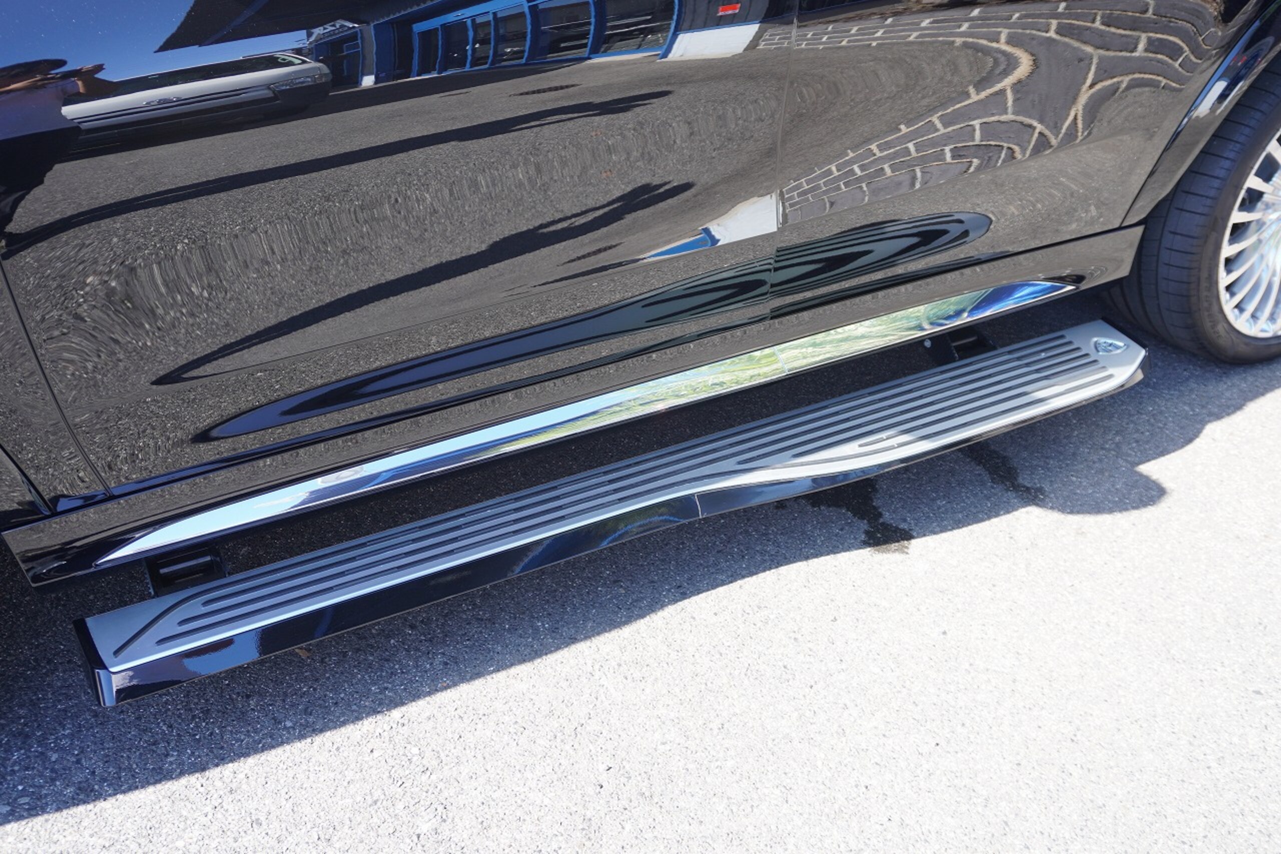 2023 Mercedes Benz Maybach GLS 600 4Matic — Photo 10 / 35
