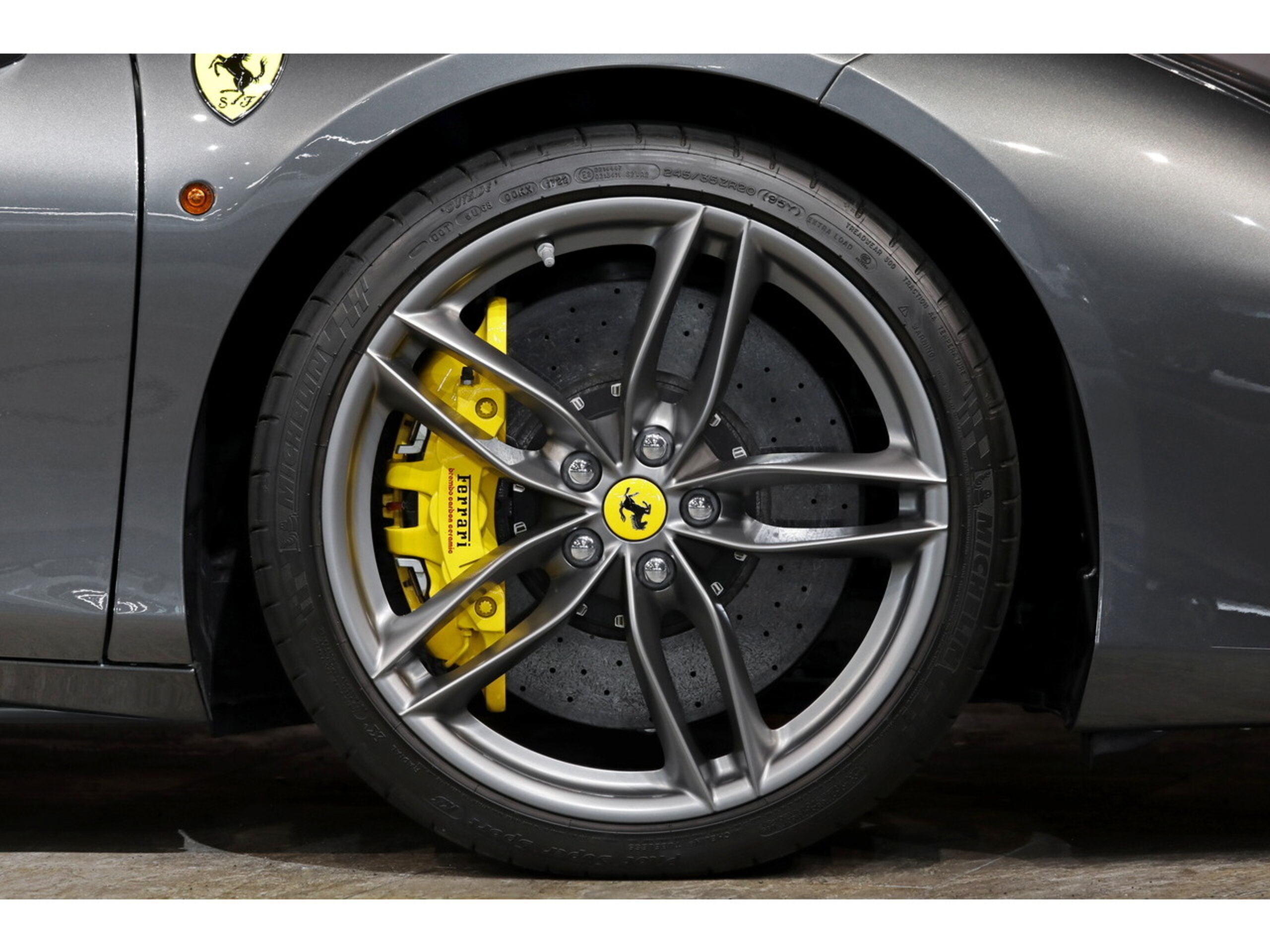 2018 Ferrari 488 Spider — Photo 41 / 65
