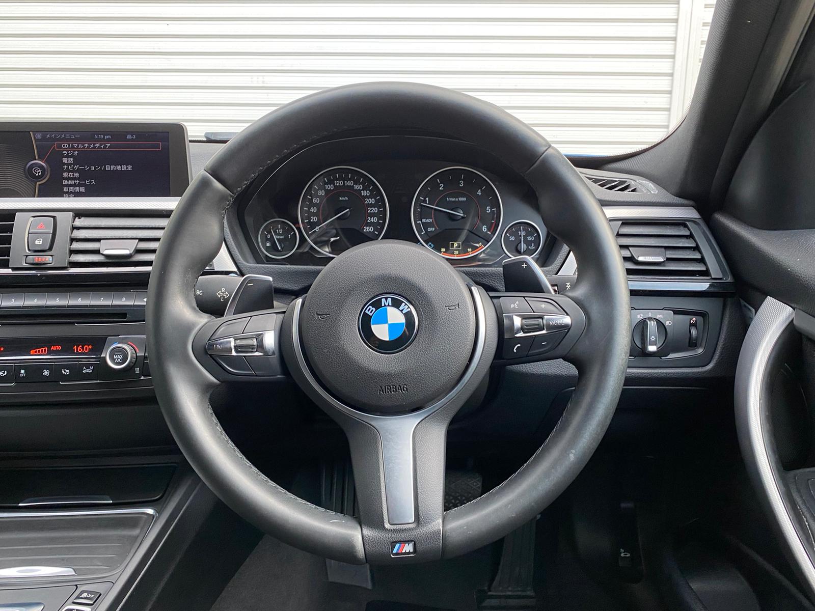 2012 BMW 320d M Sport — Photo 21 / 30