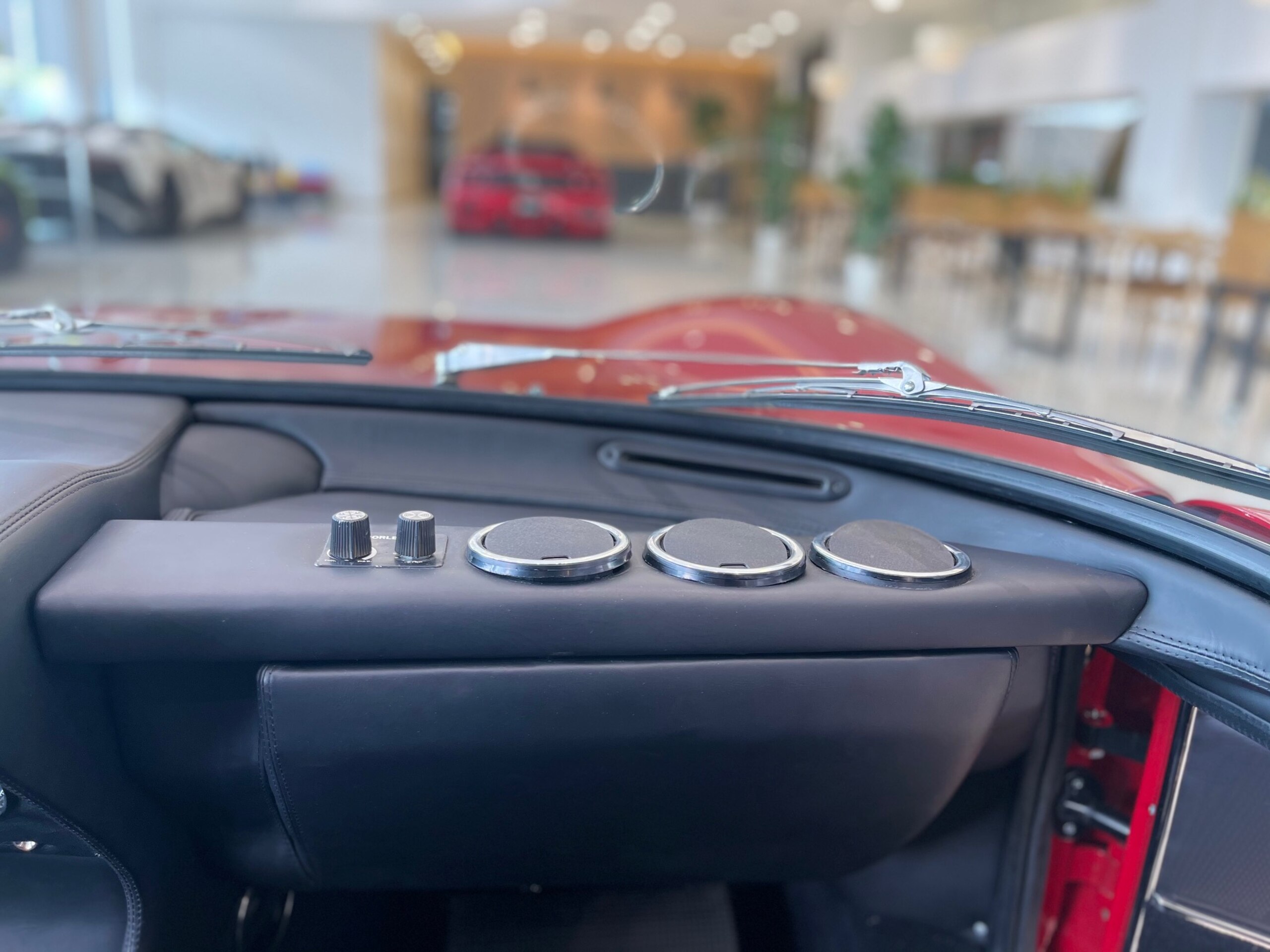 1971 Lamborghini Miura P400S — Photo 14 / 20