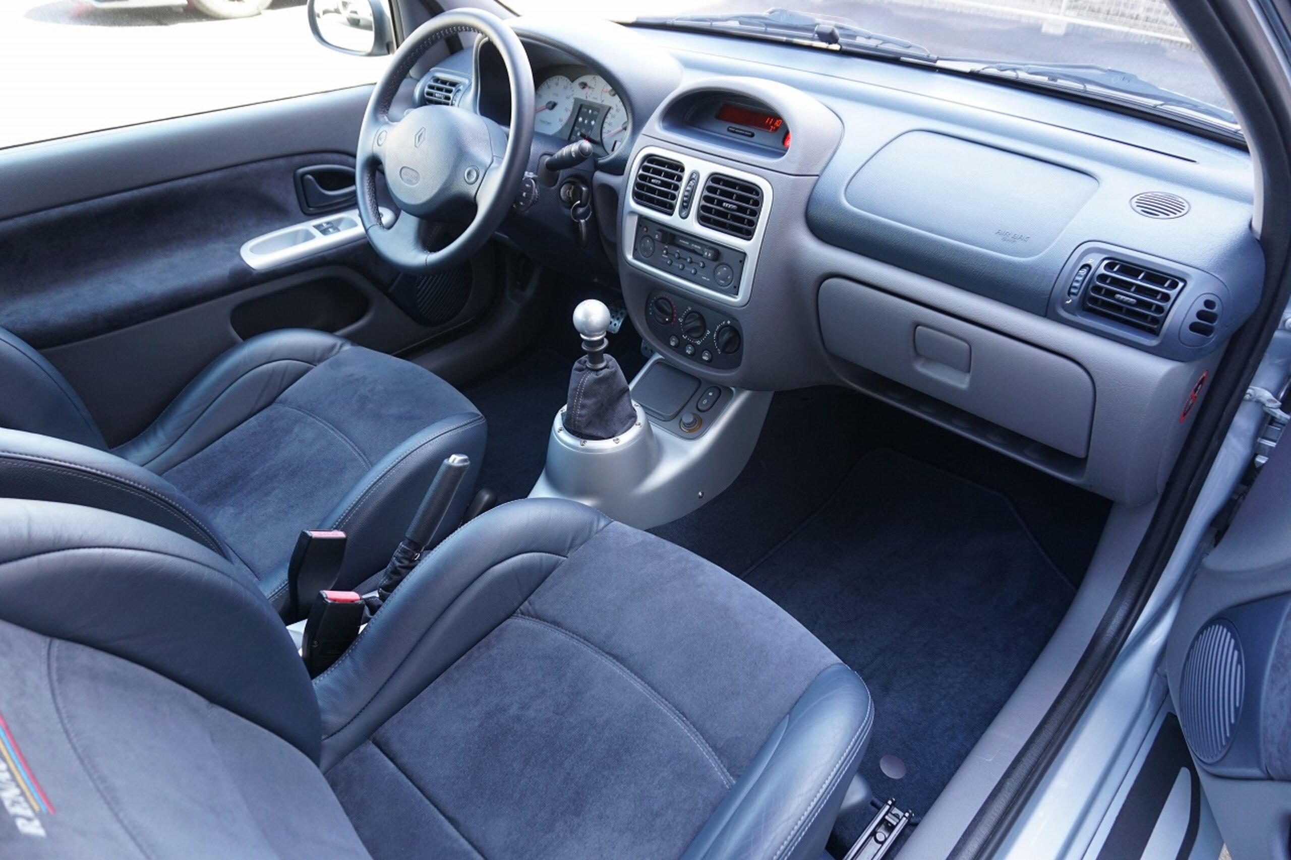 2002 Other Renault Sport V6 — Photo 12 / 14