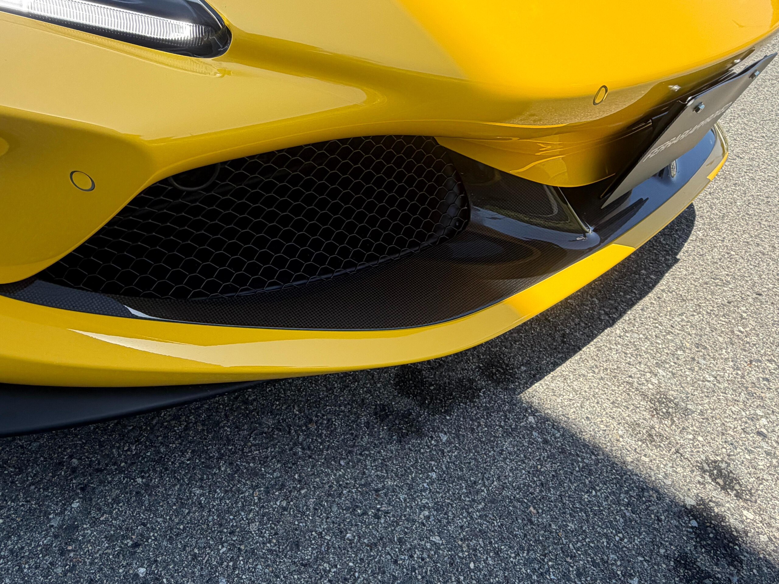 2021 Ferrari F8 Spider — Photo 21 / 37