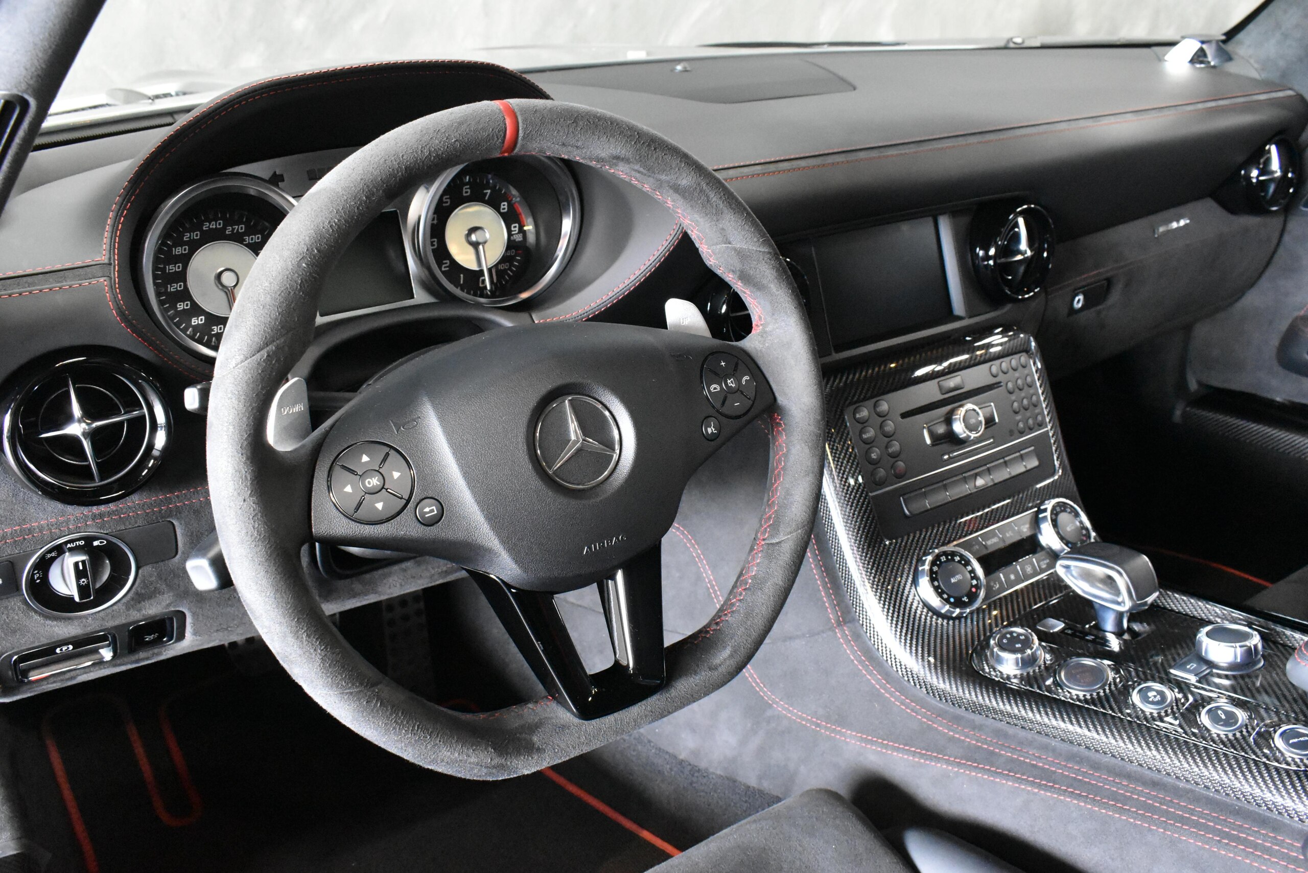2013 Mercedes Benz SLS AMG Black Series — Photo 8 / 19